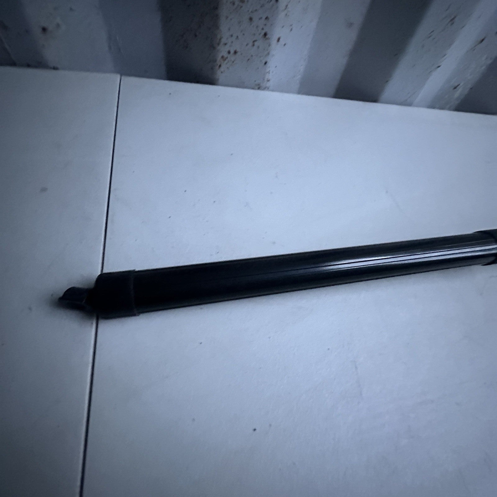 2017-2022 HONDA CR-V TAILGATE LIFTGATE PASSENGER SIDE LIFT CYLINDER STRUT OEM