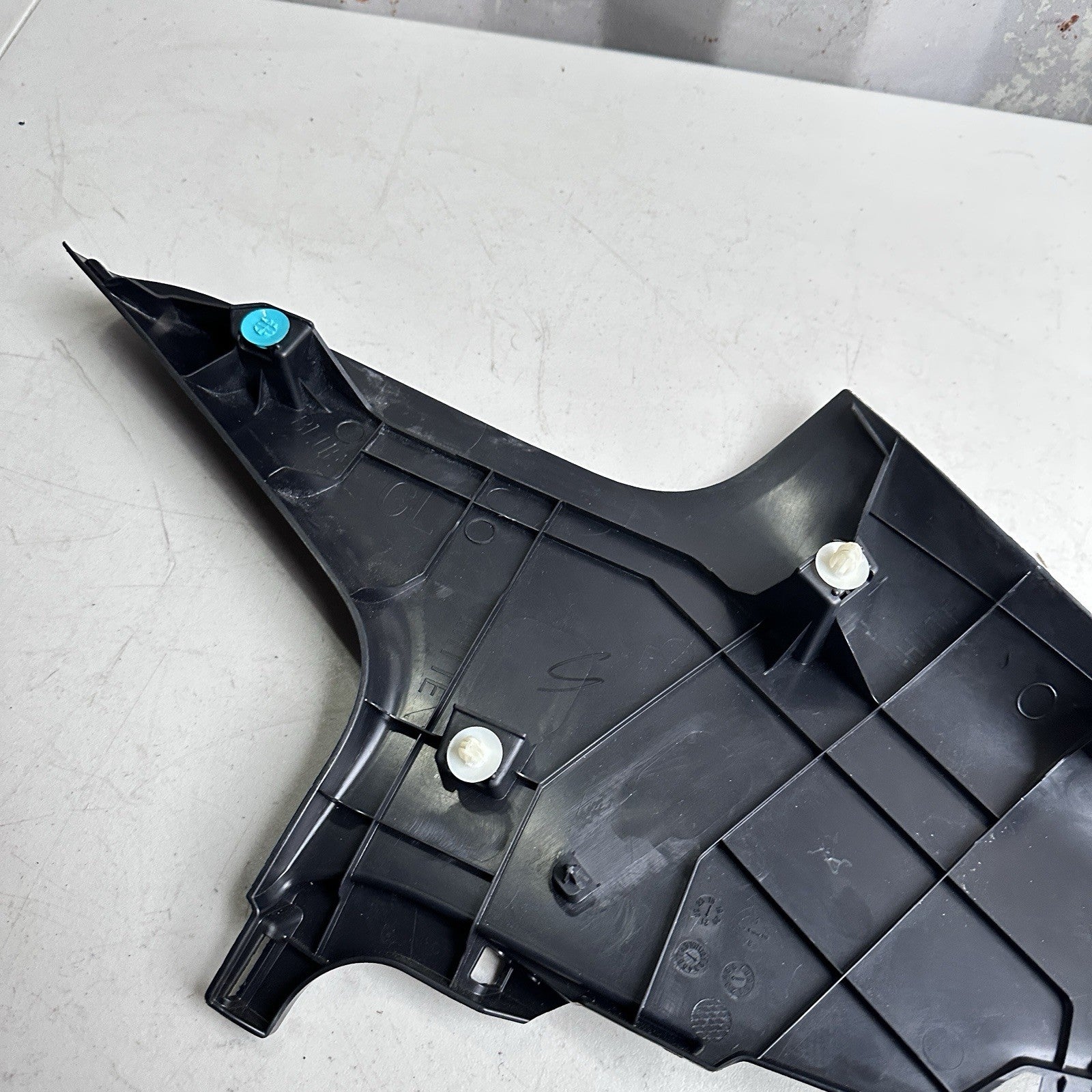 20-22 TOYOTA COROLLA INTERIOR C-PILLAR TRIM COVER LEFT SIDE OEM BLACK