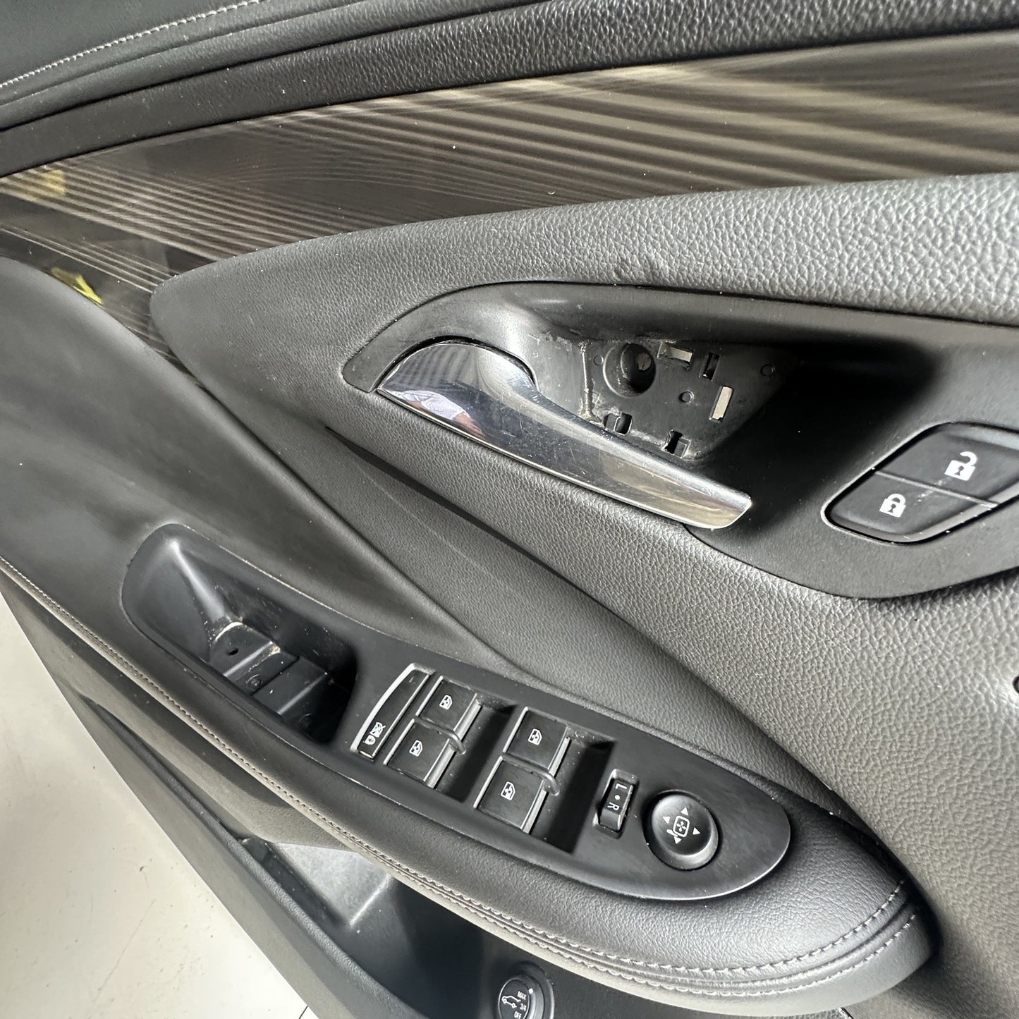19-20 Buick Envision Interior Front Left Driver Door Trim Panel Black  OEM