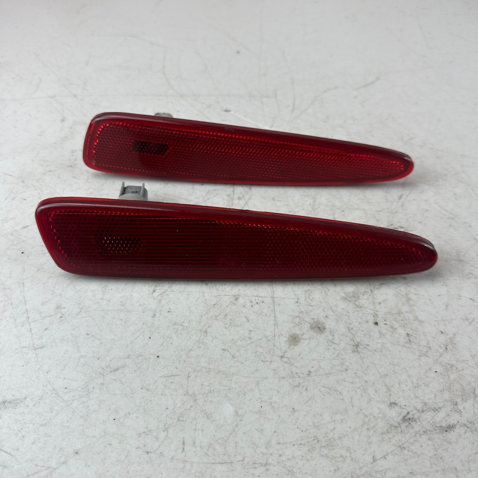 2005-2013 CHEVROLET CORVETTE C6 REAR LEFT & RIGHT MARKER LIGHT PAIR 10440722 OEM