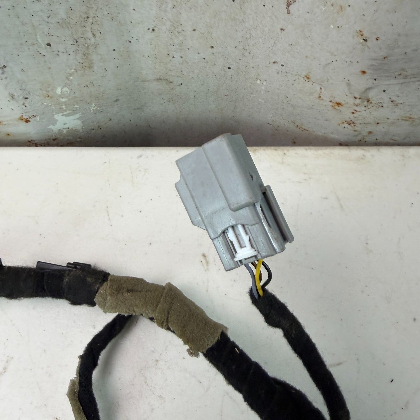 2017-2020 MASERATI LEVANTE TAILGATE BACK DOOR RIGHT WIRE HARNESS 06700380360 OEM
