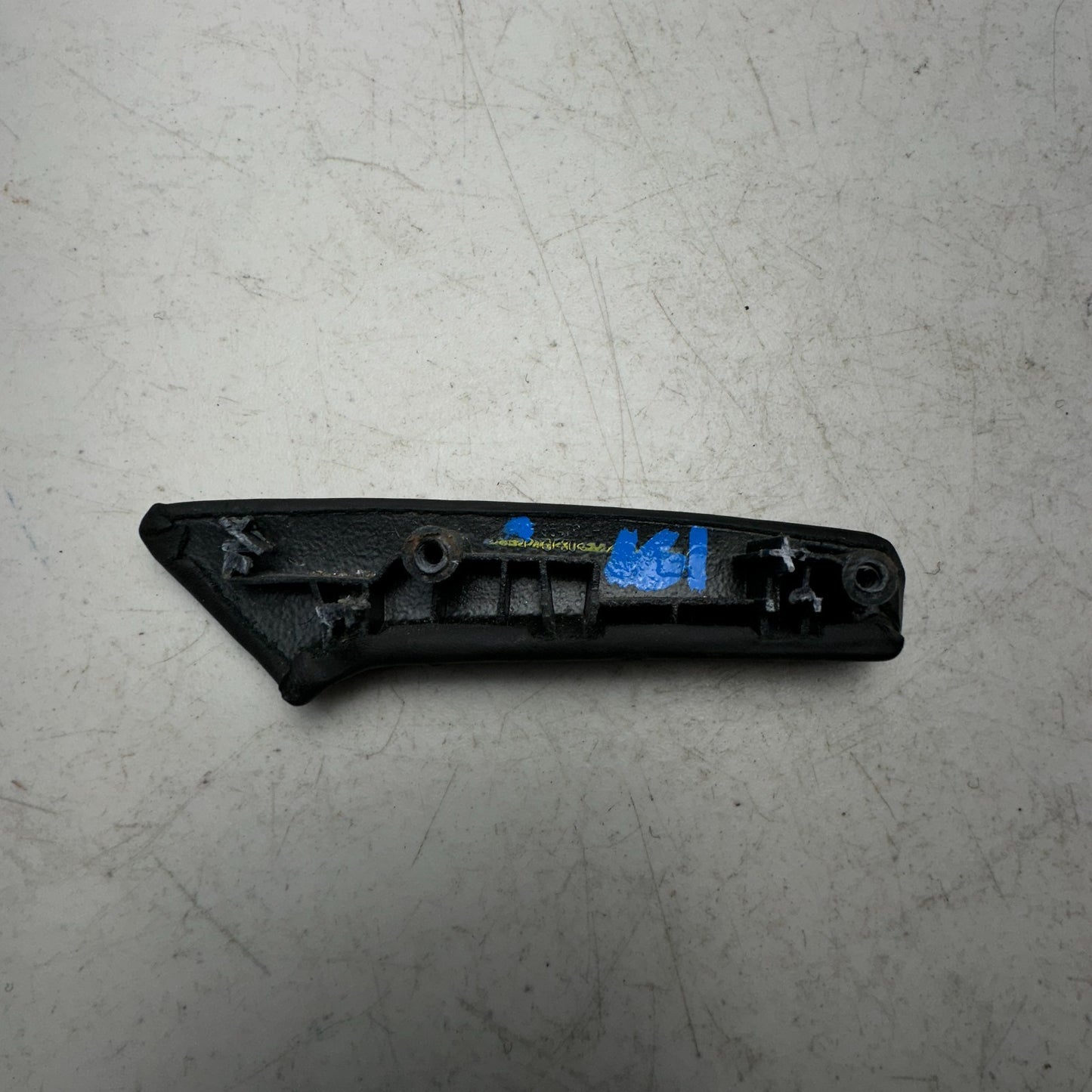 2014-2019 CHEVROLET CORVETTE C7 DASH DASHBOARD LEFT SIDE GRIP GRAB HANDLE OEM
