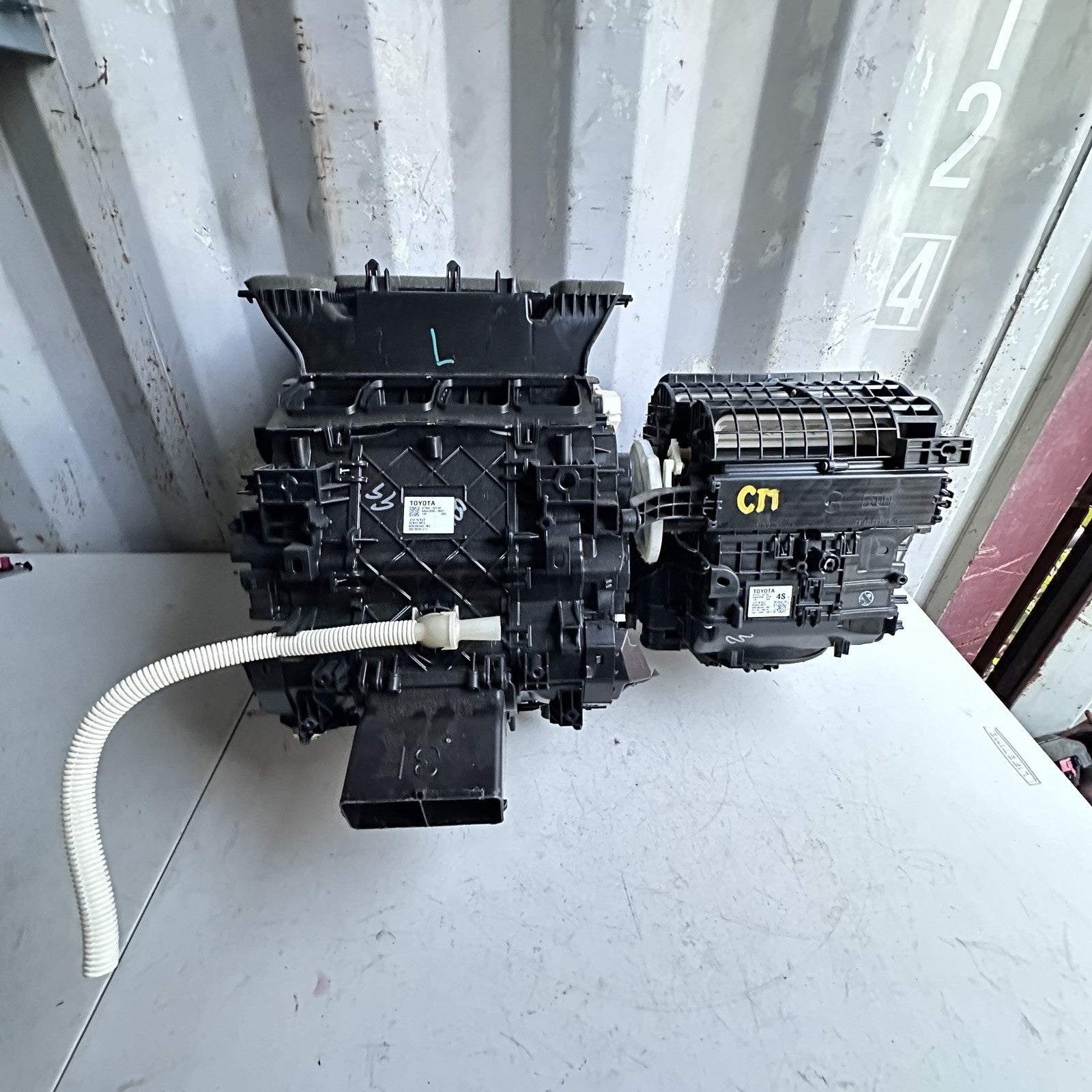 2020 - 2024 TOYOTA COROLLA HVAC AC CLIMATE HEATER BLOWER MOTOR HOUSING BOX OEM