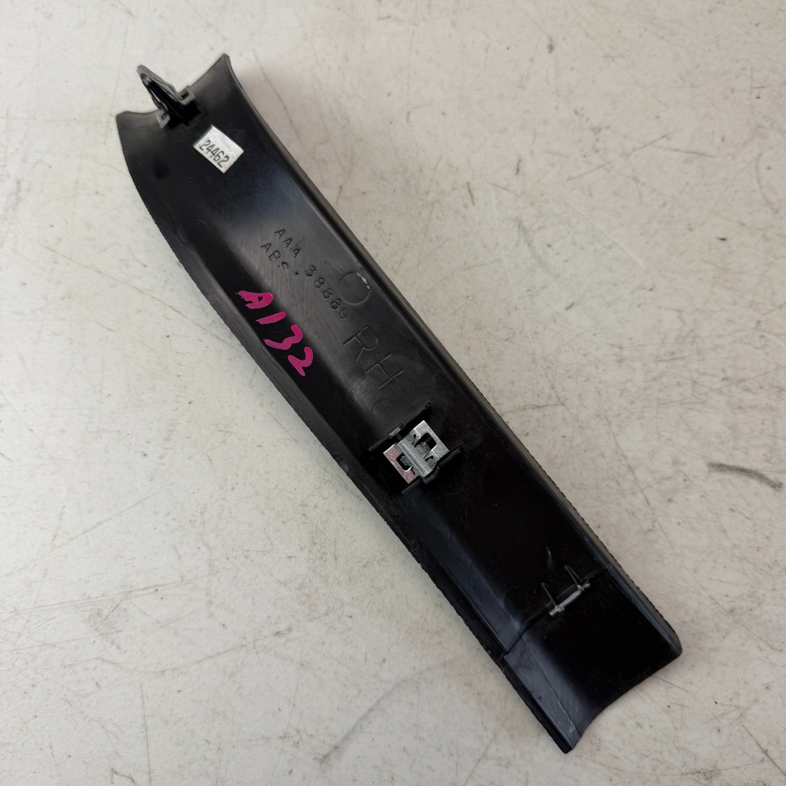 2005-2013 CHEVROLET CORVETTE RIGHT SIDE LOWER B PILLAR COVER TRIM AAA38889 OEM