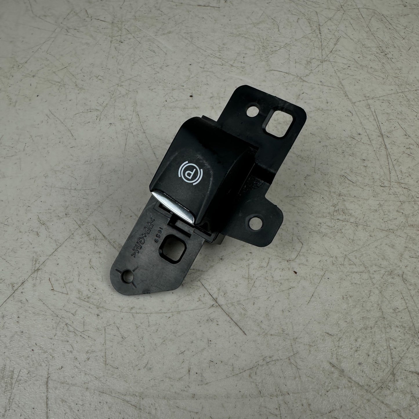 2014 - 2019 CHEVROLET CORVETTE C7 ELECTRONIC PARKING BRAKE CONTROL SWITCH OEM