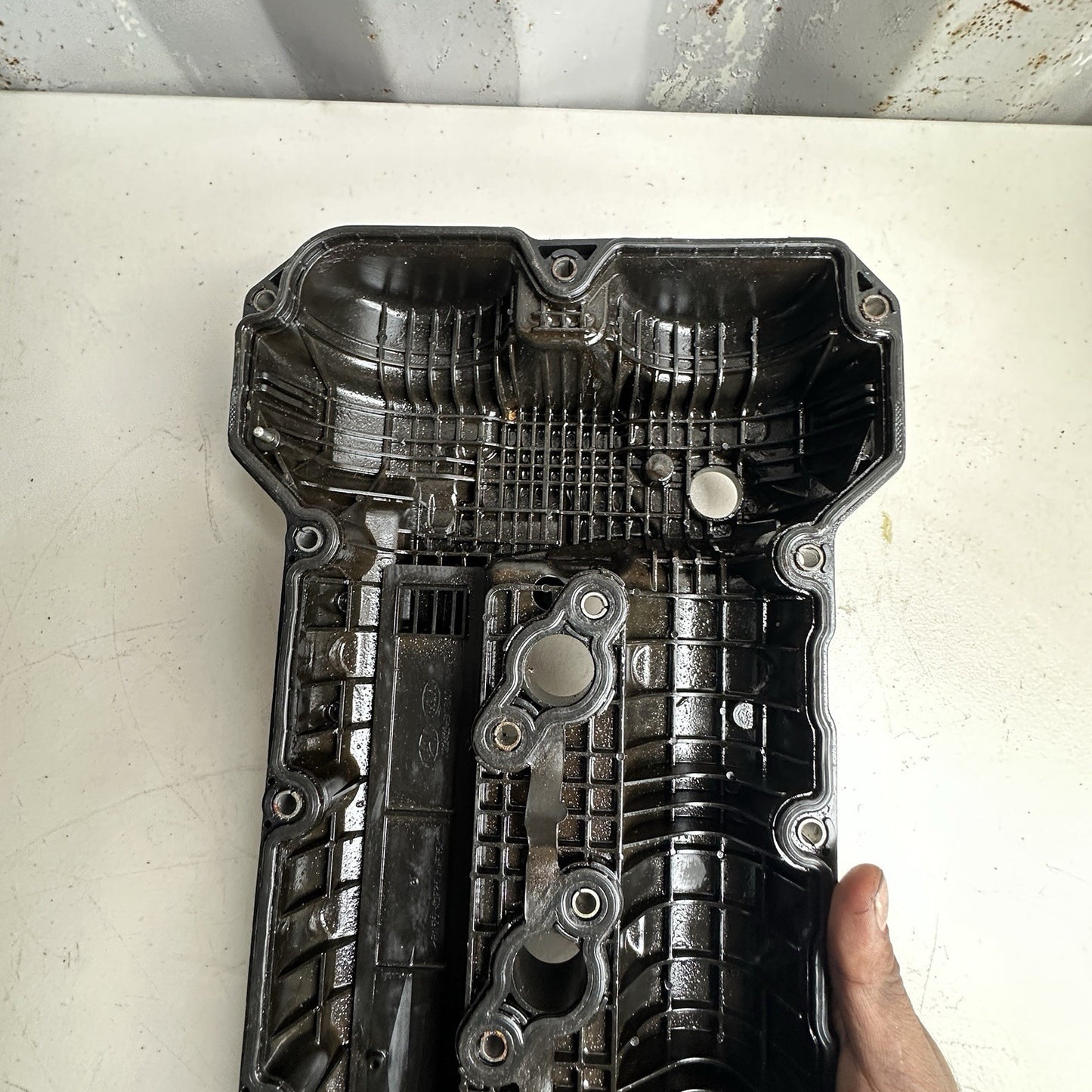 12-14 HYUNDAI GENESIS 3.8L Santa Fe 3.3L RIGHT SIDE VALVE COVER 22420-3CGA0 OEM
