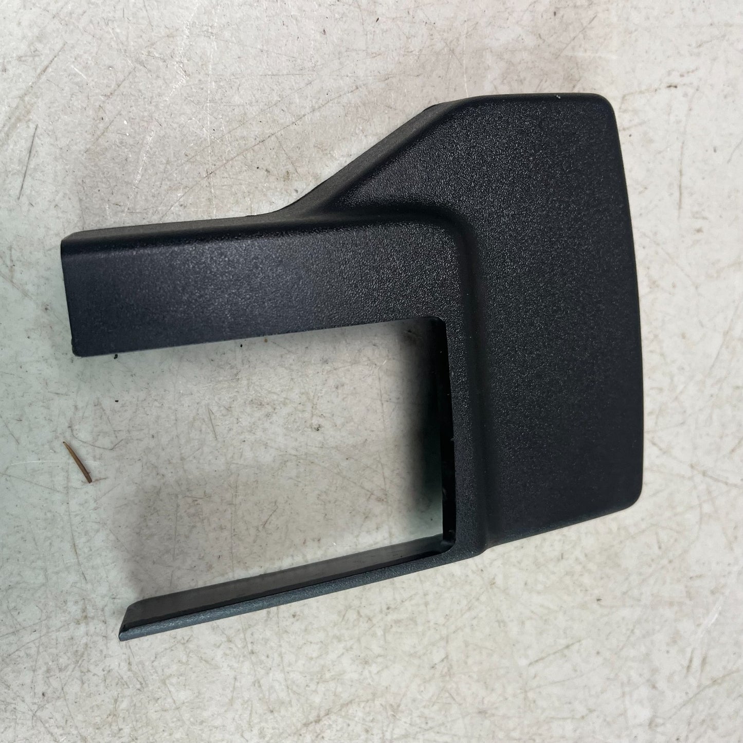 2008-14 CADILLAC CTS-V LEFT DRIVER SIDE SEAT TRACK INNER COVER TRIM 25824054 OEM