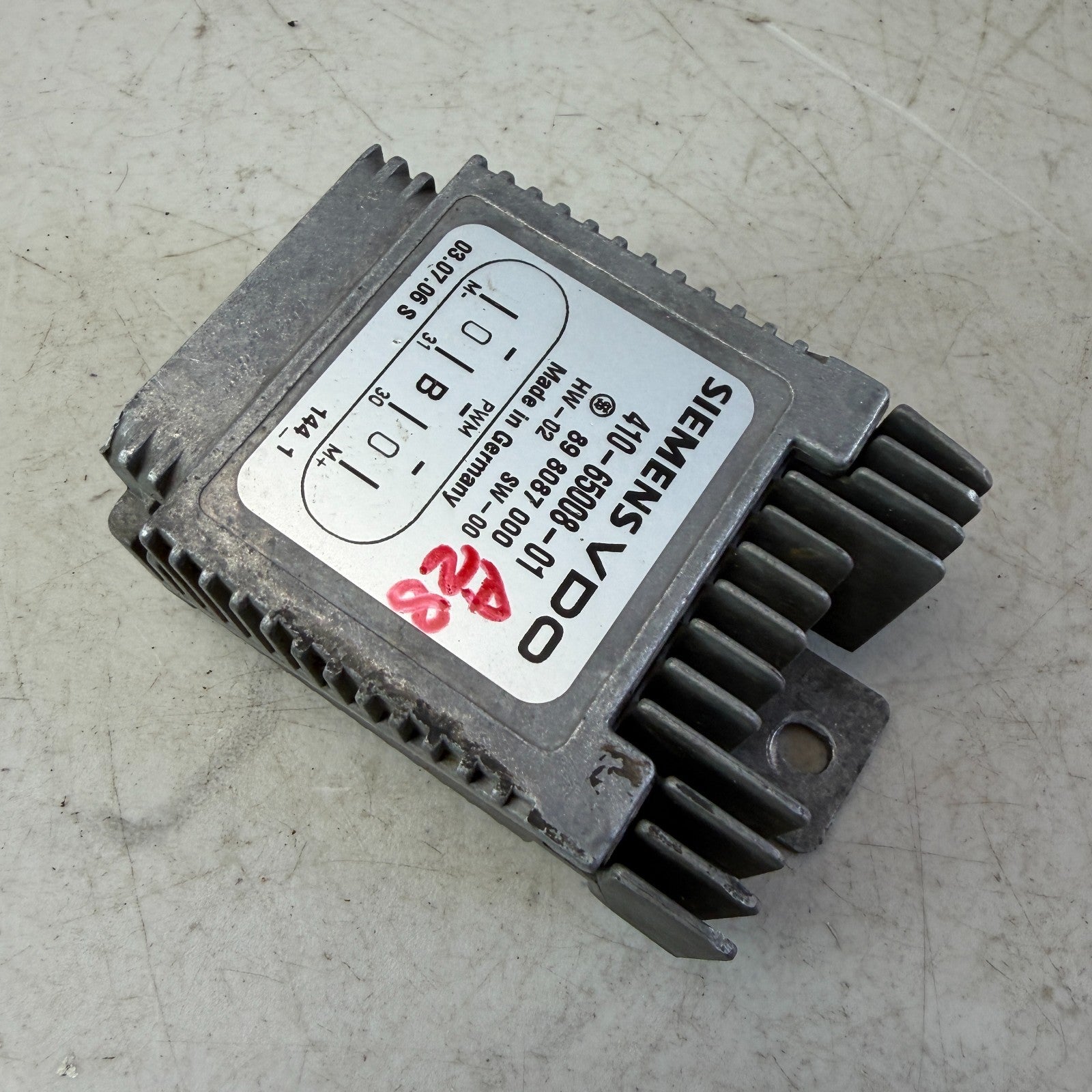 2005-2013 CHEVROLET CORVETTE C6 ENGINE COOLANT FAN CONTROL MODULE 898087000 OEM