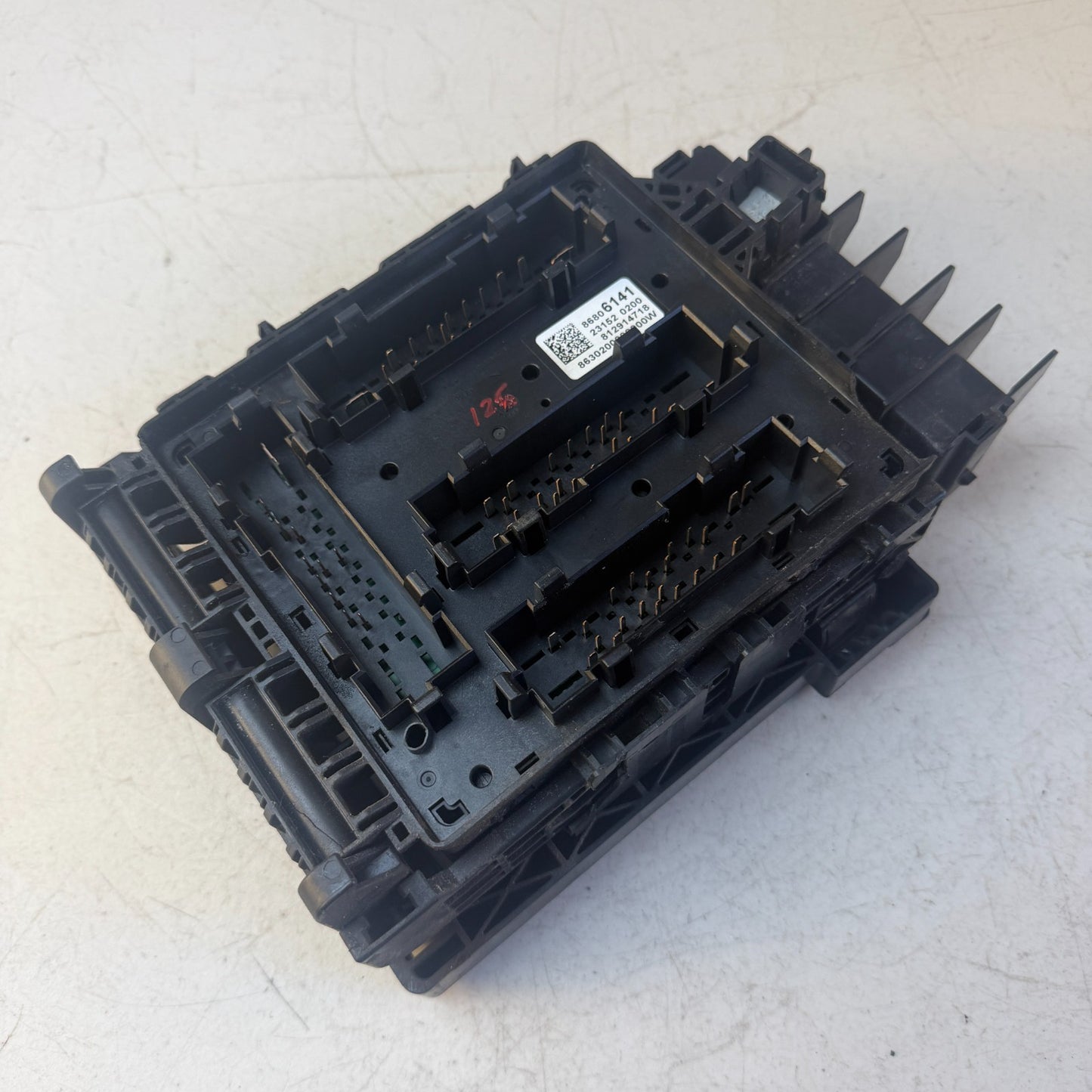 2023 CHEVROLET CAMARO ZL1 6.2L ENGINE BAY JUNCTION FUSE BOX BLOCK 86806141 OEM