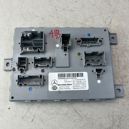 2015-2018 MERCEDES W205 C300 REAR SAM FUSE BOX TRUNK CONTROL MODULE A2059008304