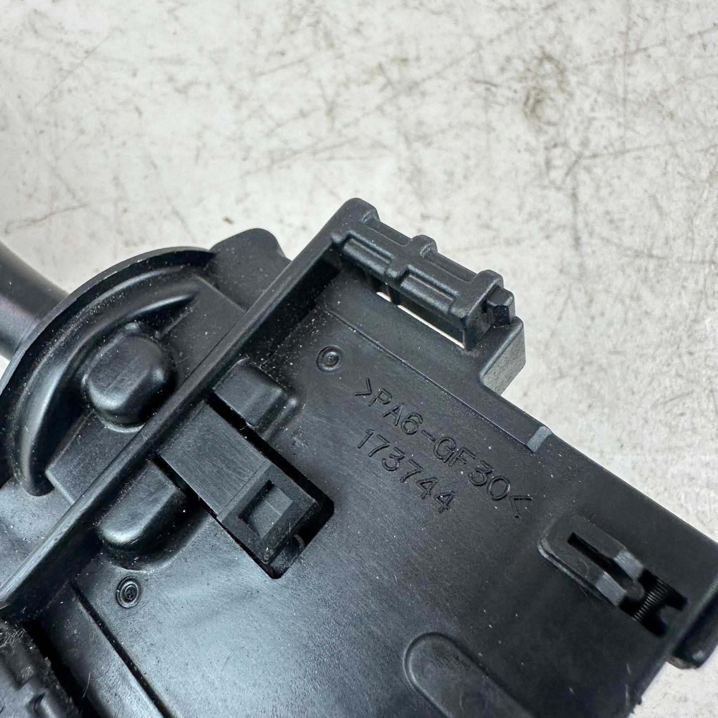 2003-2008 TOYOTA COROLLA COLUMN HEADLIGHT TURN SIGNAL CONTROL SWITCH 173744 OEM