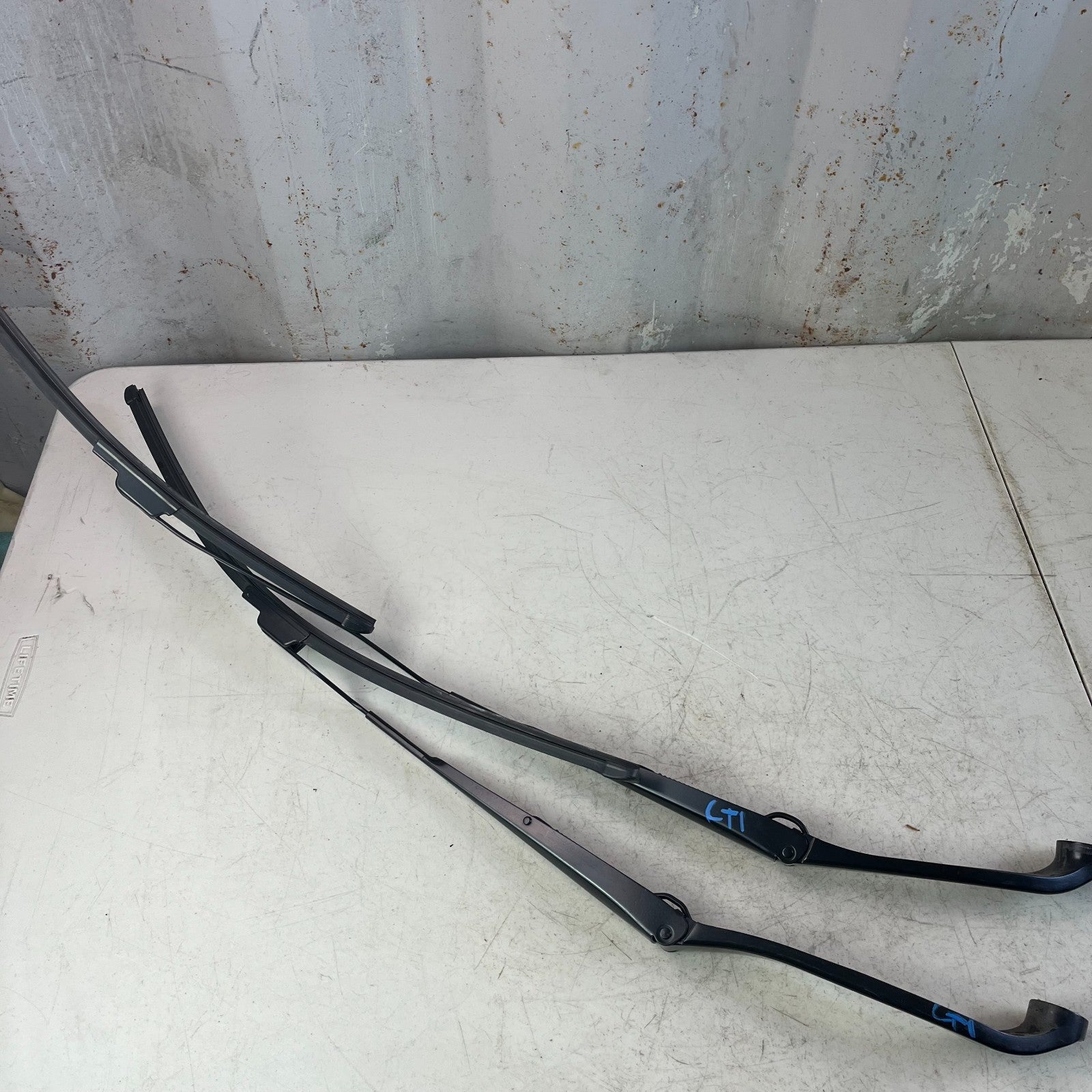 2017-2022 HONDA CR-V CRV FRONT WINDSHIED LEFT & RIGHT SIDE WIPER ARM PAIR SET