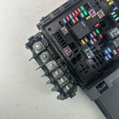 2018 CHEVROLET CAMARO ENGINE COMPARTMENT FUSE BOX RELAY BLOCK 84044721 OEM