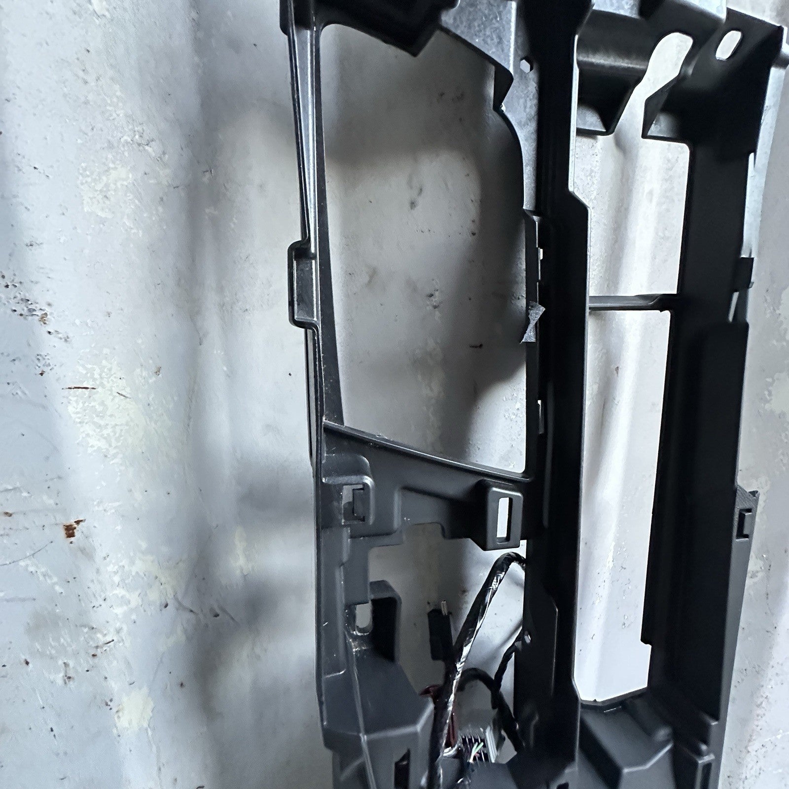 2014-2019 CHEVROLET CORVETTE C7 CENTER CONSOLE BASE OEM