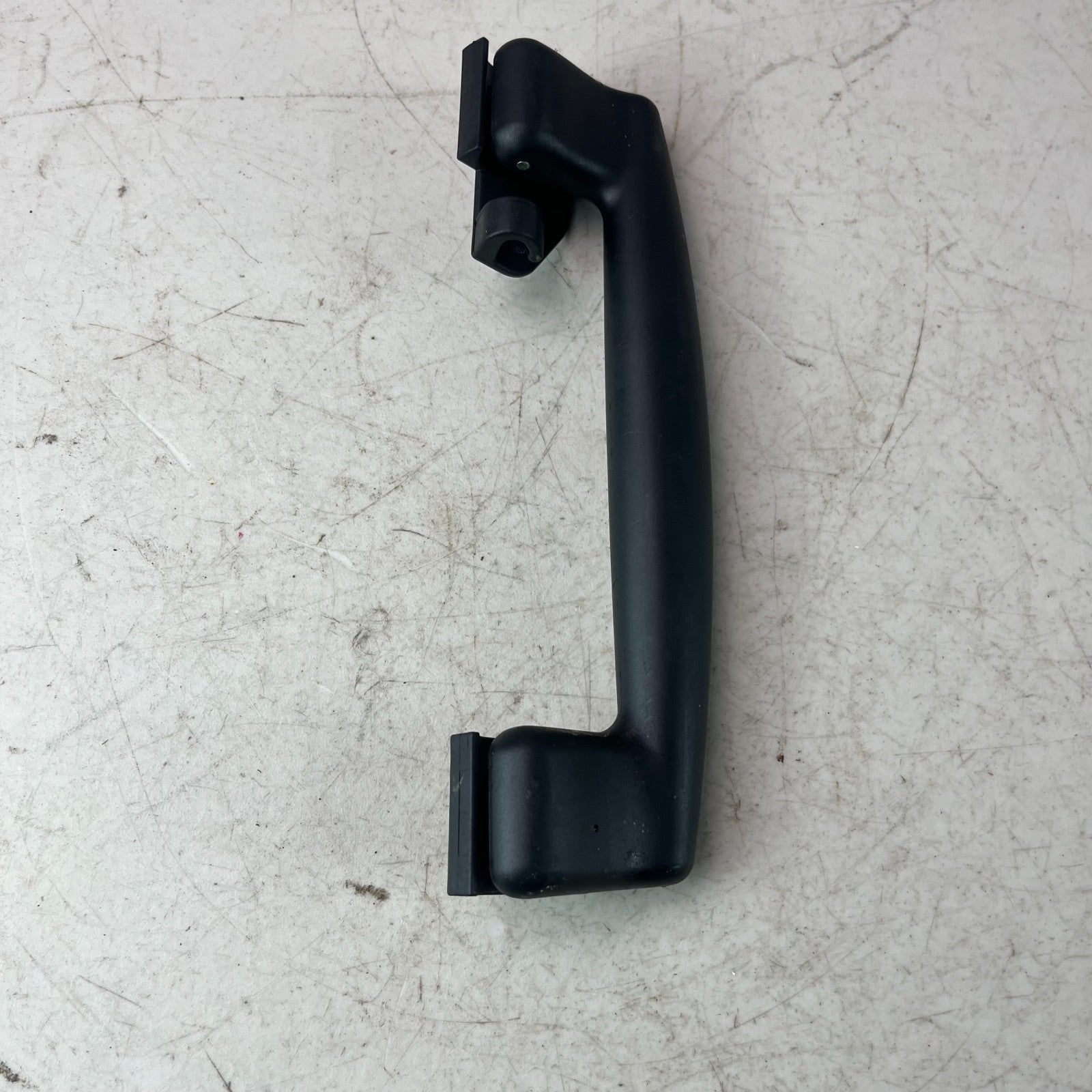 2017 - 2020 MASERATI LEVANTE REAR RIGHT OVERHEAD INTERIOR GRAB HANDLE BLACK OEM