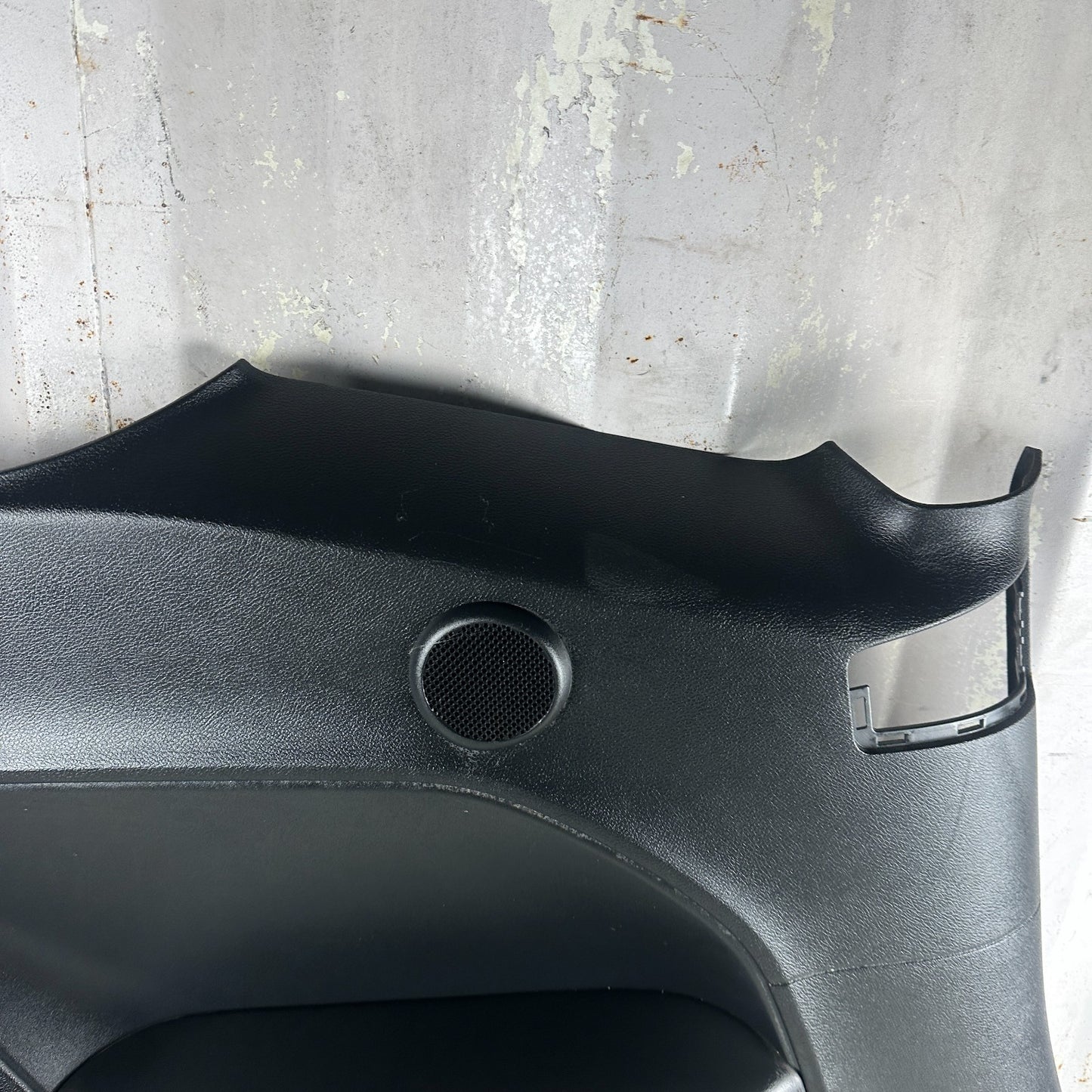 2015-2023 DODGE CHALLENGER REAR LEFT DRIVER SIDE DOOR TRIM PANEL 5RG67DX9AC OEM