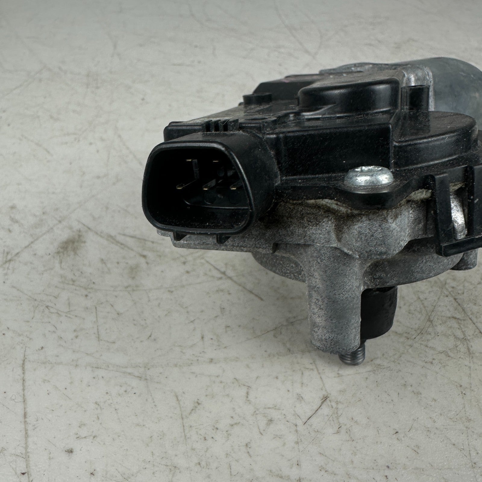 2014-2019 CHEVROLET CORVETTE FRONT WINDSHIELD ELECTRIC WIPER MOTOR 22756324 OEM