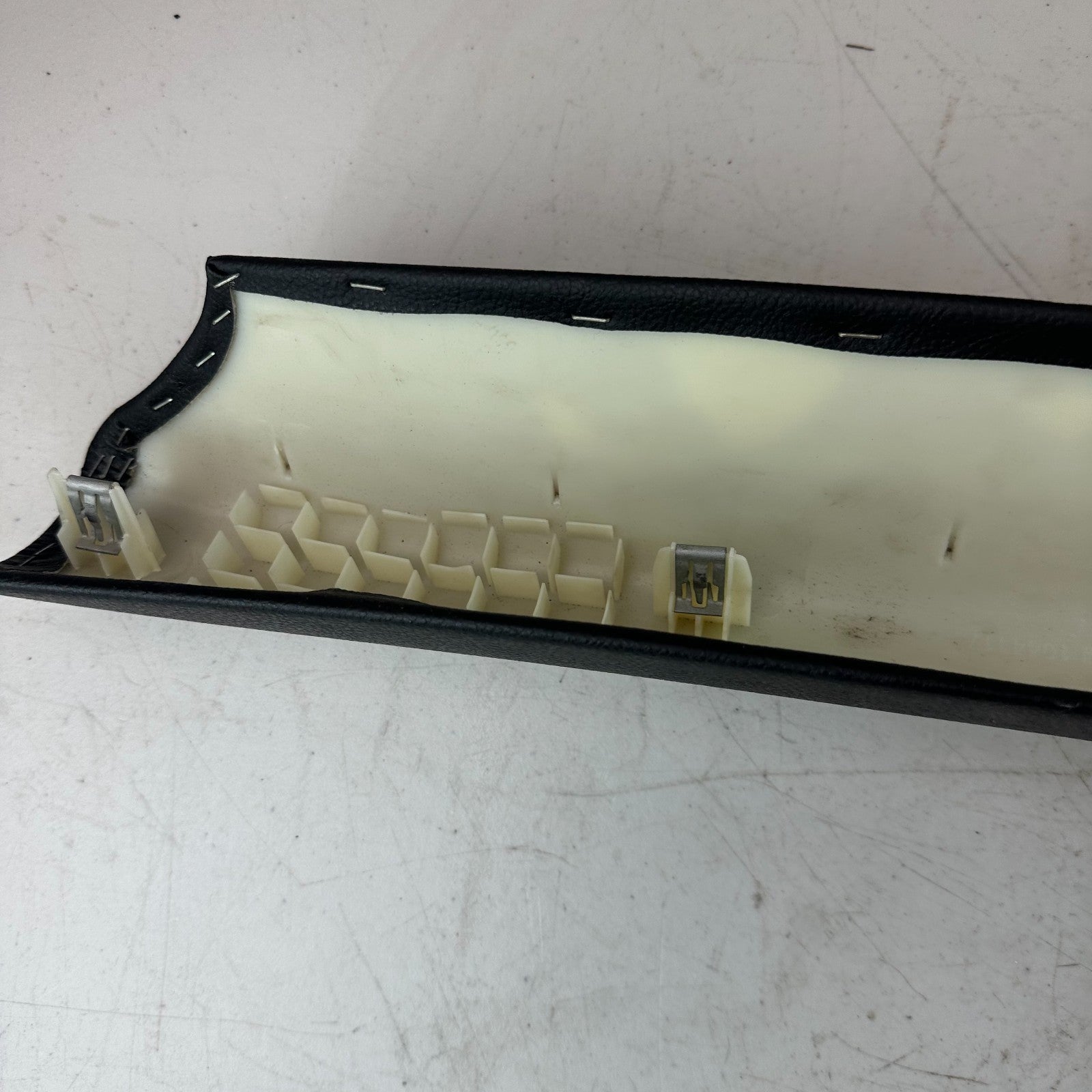 05-13 CHEVROLET CORVETTE C6 WINDSHIELD FRONT RIGHT A-PILLAR TRIM COVER PANEL OEM