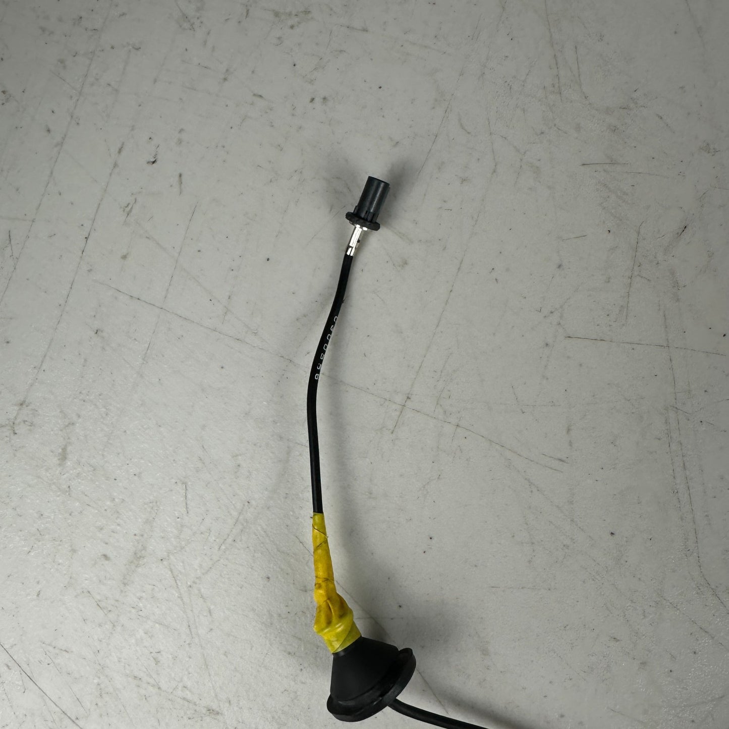 2014-2019 CORVETTE C7 REAR LEFT SIDE RADIO AMPLIFIER ANTENNA MODULE 23169961 OEM
