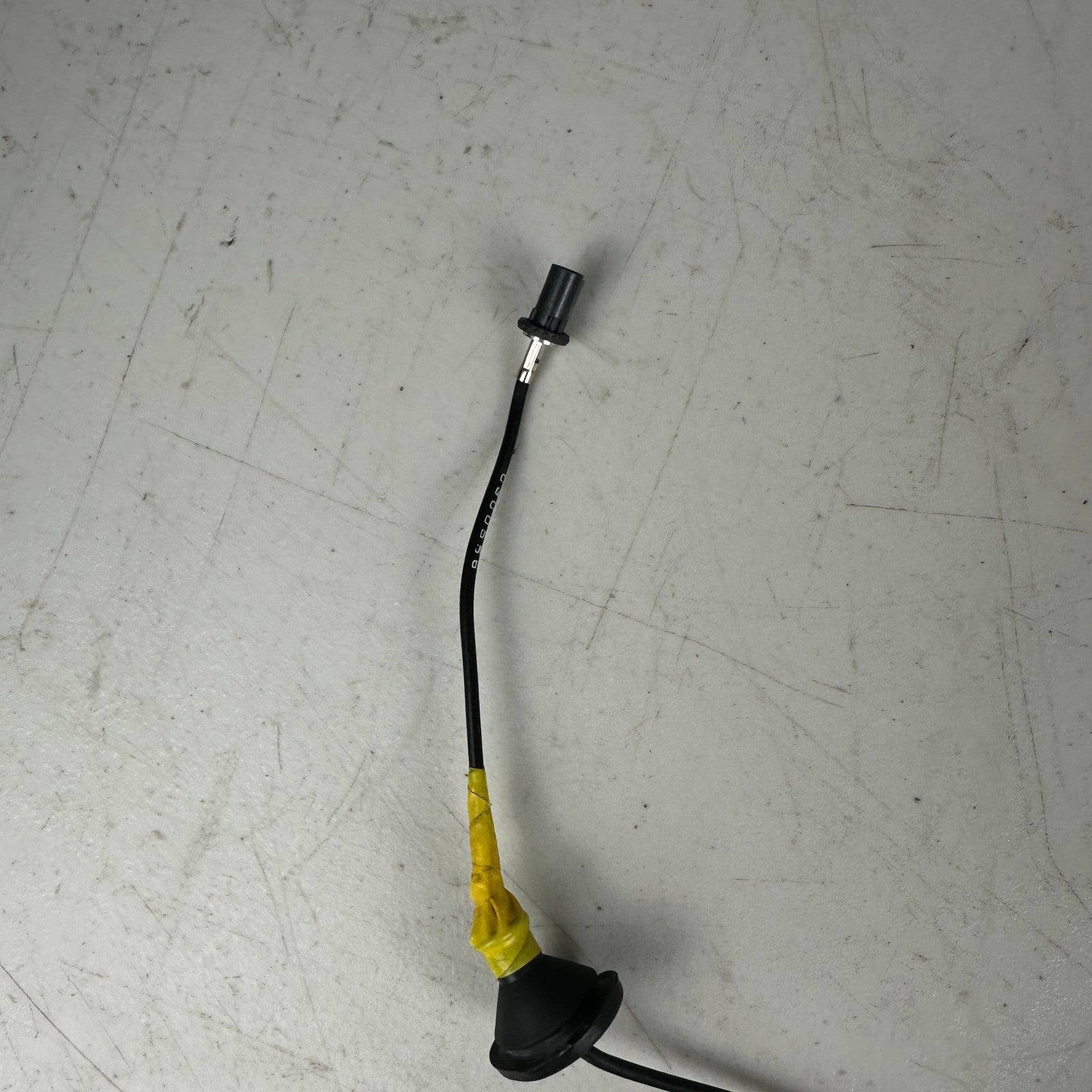 2014-2019 CORVETTE C7 REAR LEFT SIDE RADIO AMPLIFIER ANTENNA MODULE 23169961 OEM