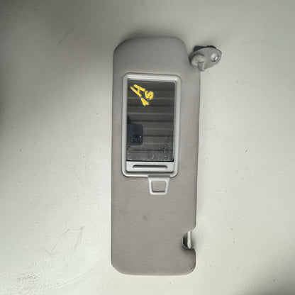 2016 2017 2018 KIA SORENTO DRIVER SIDE LEFT Sun Visor OEM 1 Peice 85220C6010