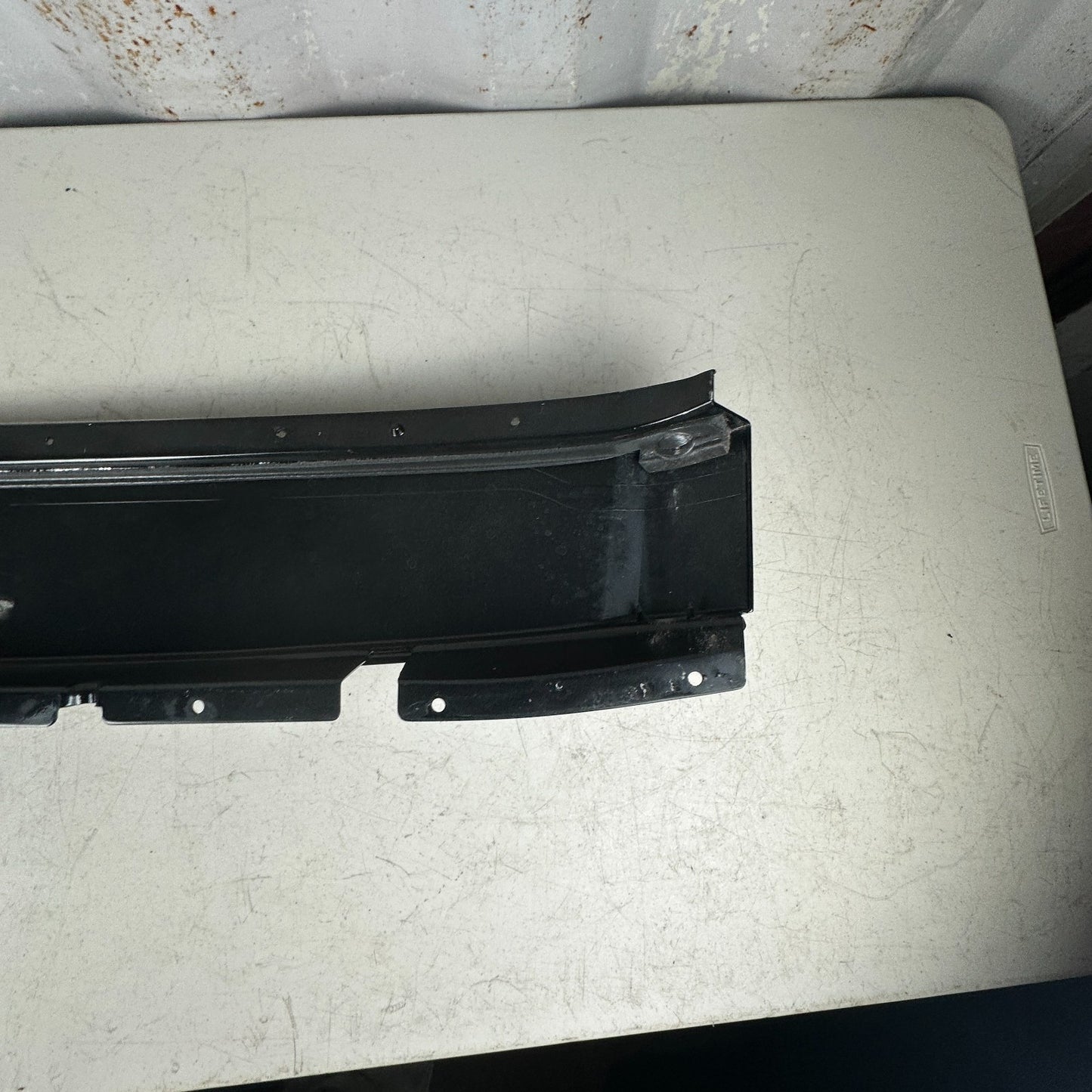 2014-2019 CHEVROLET CORVETTE C7 REAR ROOF EXTENSION COVER PANEL 23316884 OEM