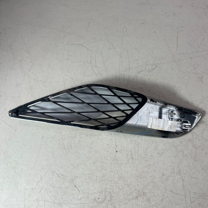 14-19 CHEVROLET CORVETTE C7 LEFT SIDE QAURTER PANEL SCOOP VENT BEZEL 23126296