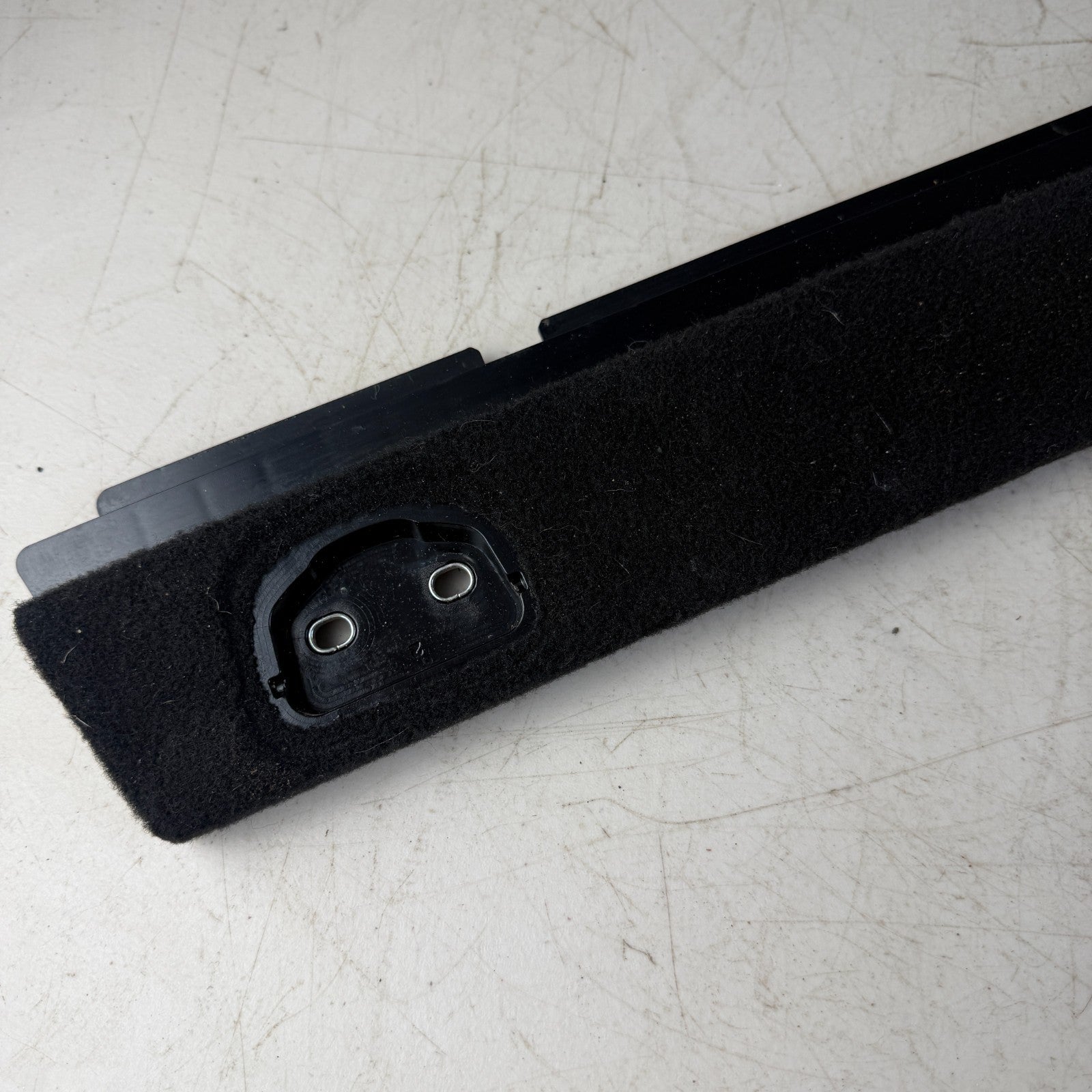 2017-2020 MASERATI LEVANTE RIGHT SIDE TRUNK CARGO FLOOR HOOK RAIL COVER TRIM OEM