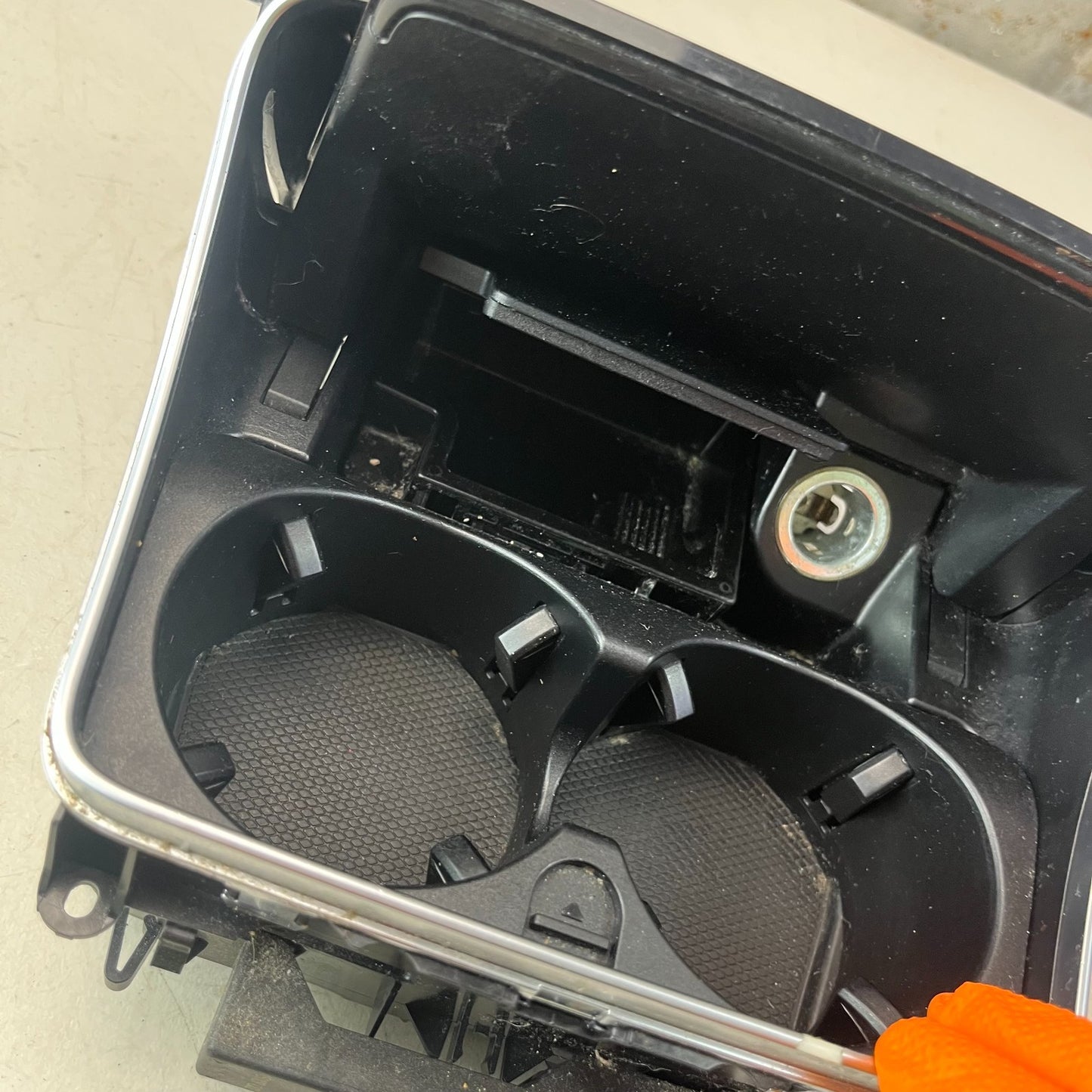 2015-2018 MERCEDES W205 C300 CENTER CONSOLE STORAGE COMPARTMENT TRAY A2056800310