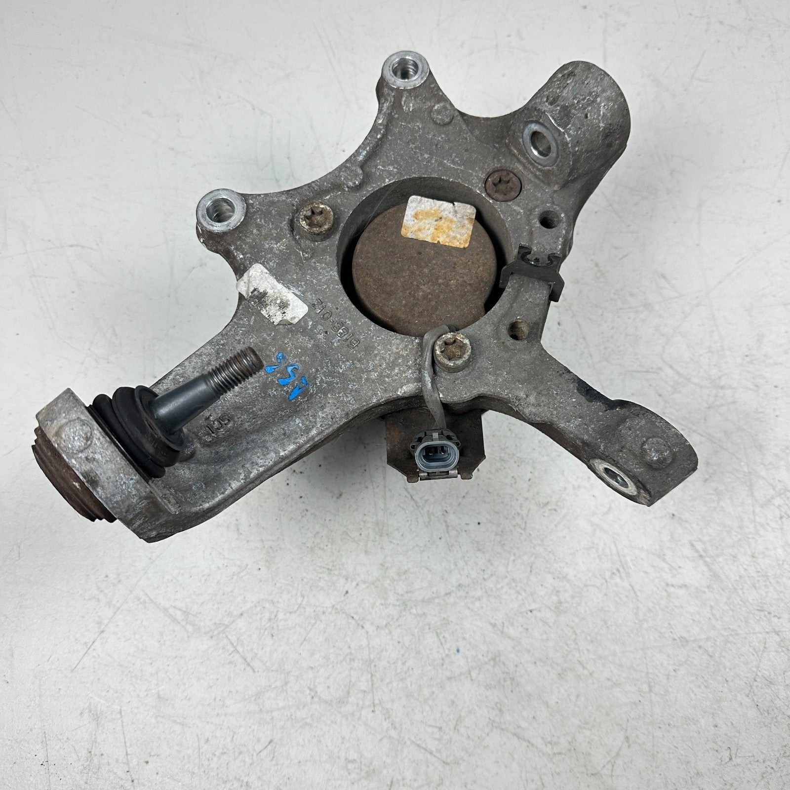 2005-2013 CHEVROLET CORVETTE FRONT RIGHT PASSENGER SDIE SPINDLE KNUCKLE HUB OEM