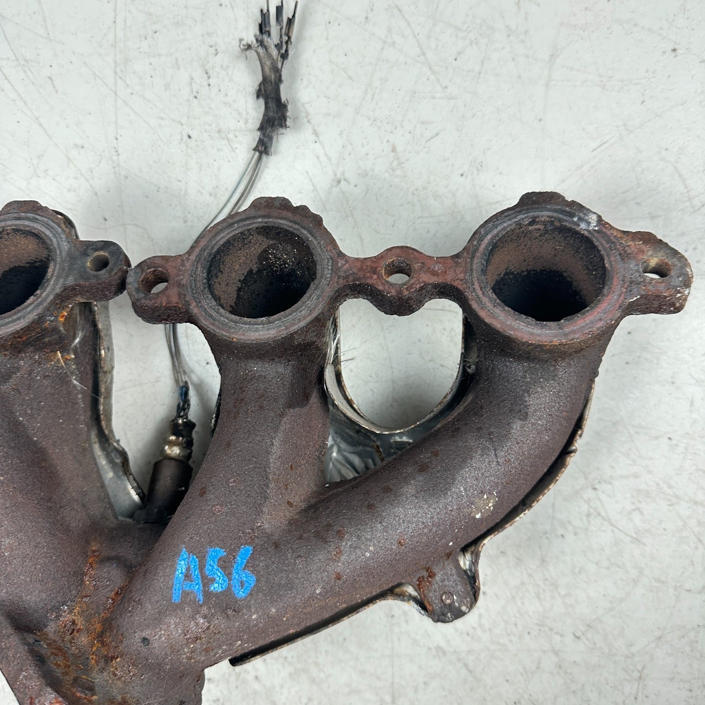 05-13 CHEVROLET CORVETTE LEFT DRIVER SIDE ENGINE MOTOR EXHAUST MANIFOLD ASSY OEM
