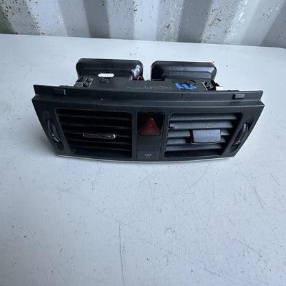 2008-2011 Mercedes-Benz C300 Center Dash AC Air Vents w/ Switch Buttons OEM