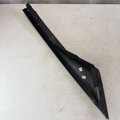 05-13 CHEVROLET CORVETTE FRONT RIGHT SIDE WINDSHIELD A PILLAR TRIM MOLDING OEM