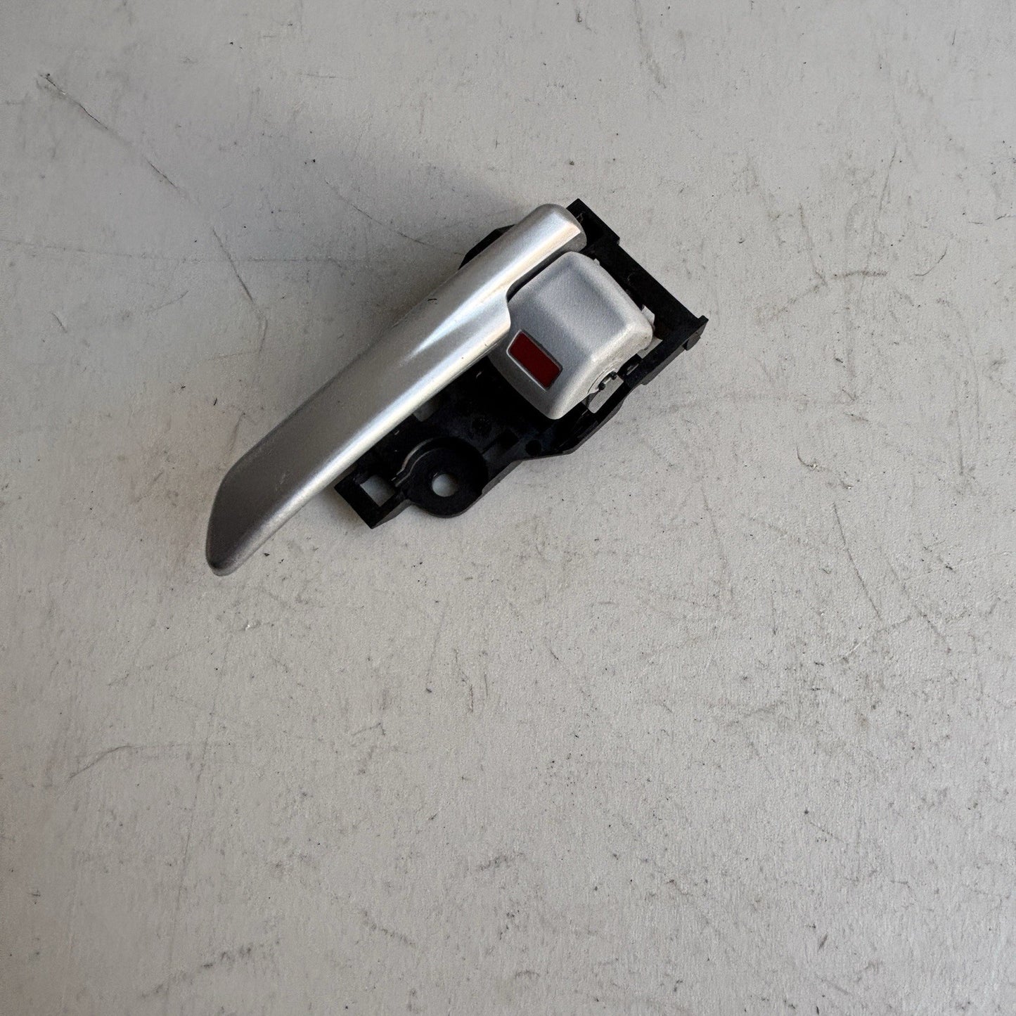 2018-2024 TOYOTA CAMRY FRONT OR REAR DRIVER SIDE DOOR INTERIOR INSIDE HANDLE OEM