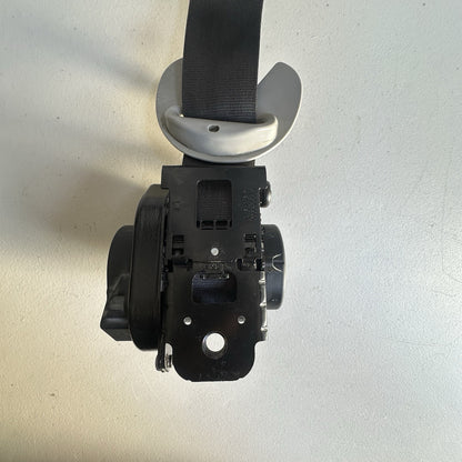 2015-2017 Hyundai Sonata Front Right Seat Belt Retractor 88820-C2050TTX OEM BLK