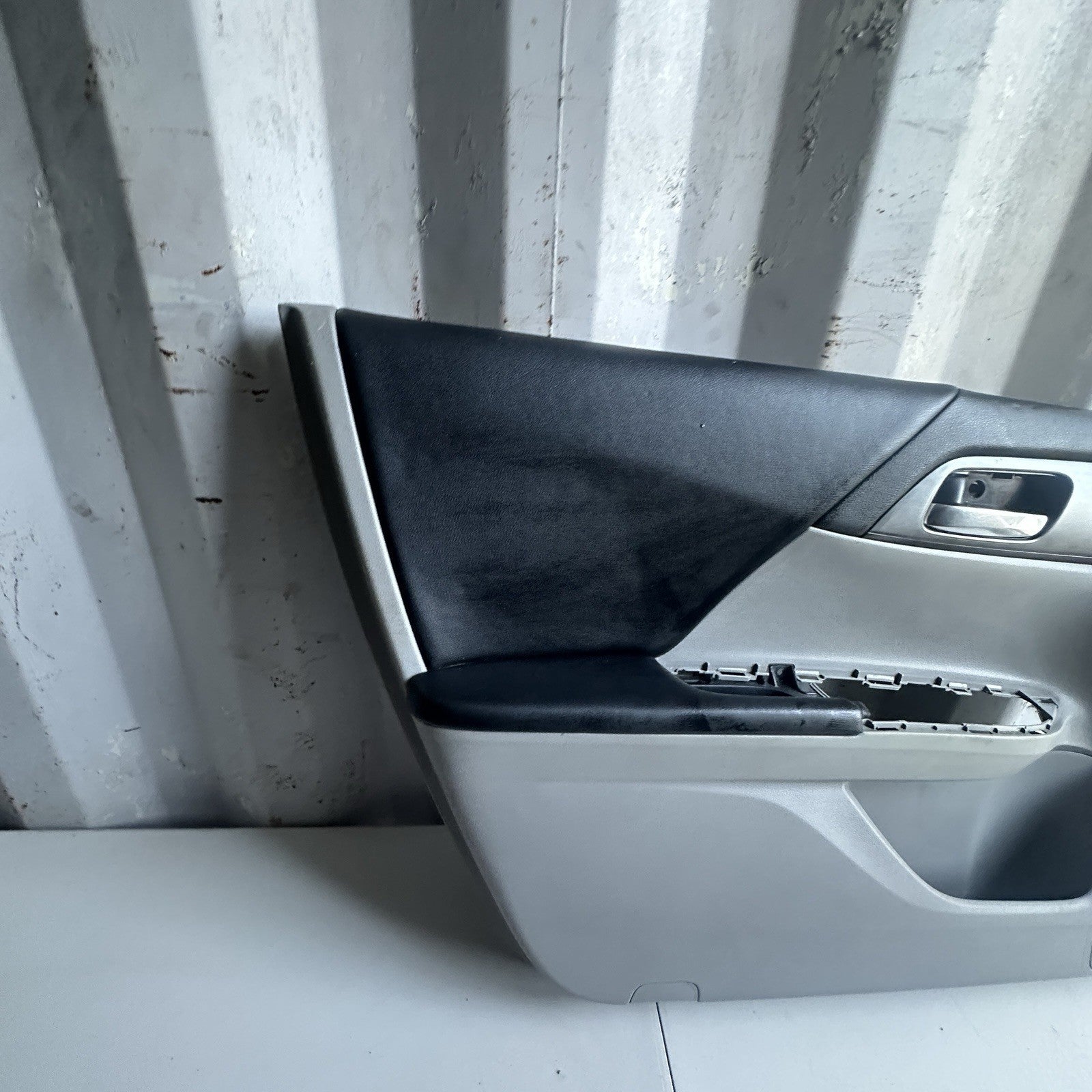 13-17 Honda Accord Front Left Driver Sedan Door Trim Panel GRAY/BLACK Leather