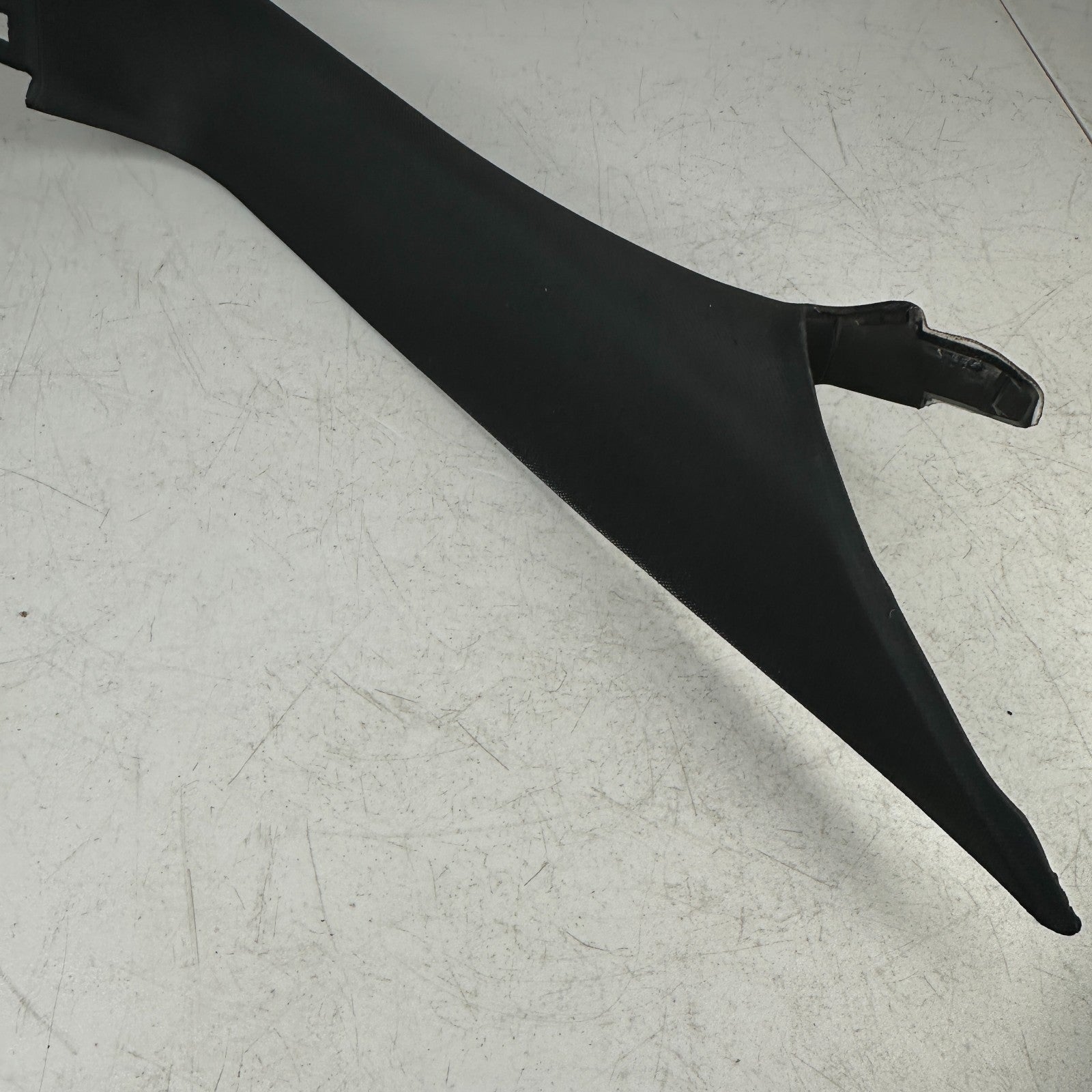 2014-2019 CHEVROLET CORVETTE C7 WINDSHIELD RIGHT SIDE A PILLAR TRIM COVER OEM