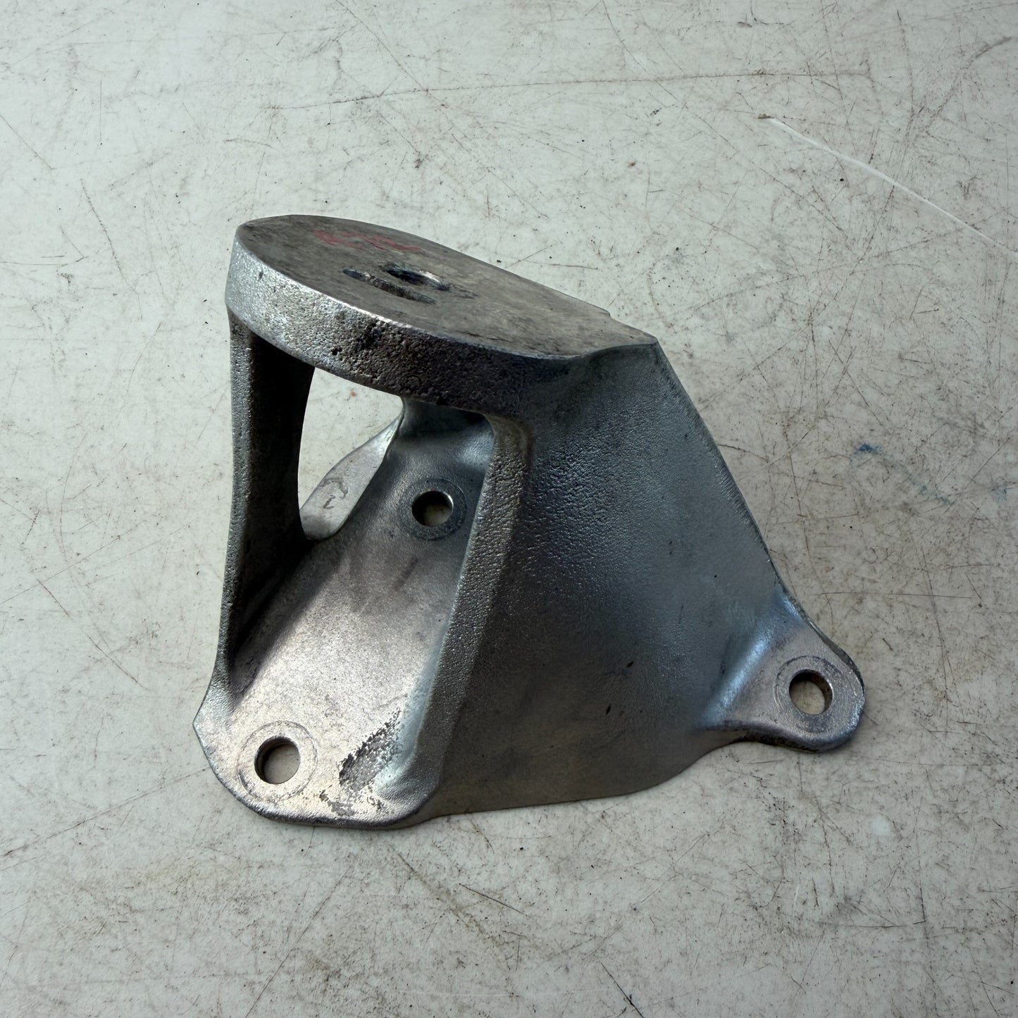 05-13 CHEVROLET CORVETTE C6 RIGHT PASSENGER SIDE ENGINE MOTOR MOUNT BRACKET OEM
