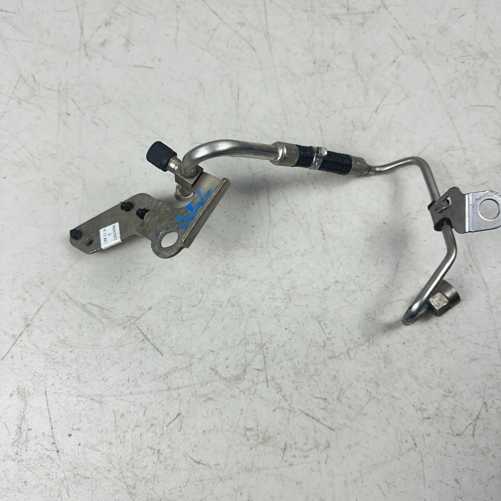 2014-2017 CHEVROLET IMPALA FUEL PUMP SUPPLY LINE PIPE 12633596 OEM