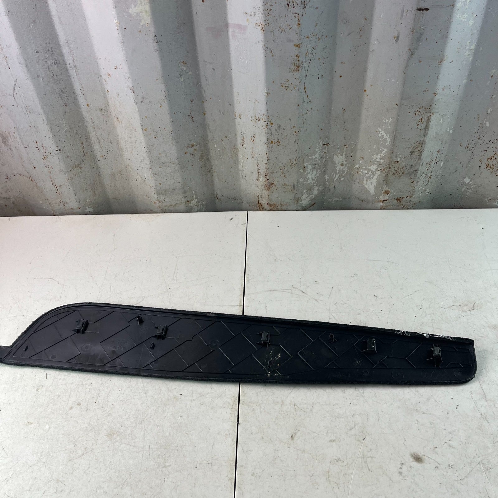 2017 - 2020 MASERATI LEVANTE CENTER CONSOLE LEFT COVER TRIM PANEL 105883895C OEM