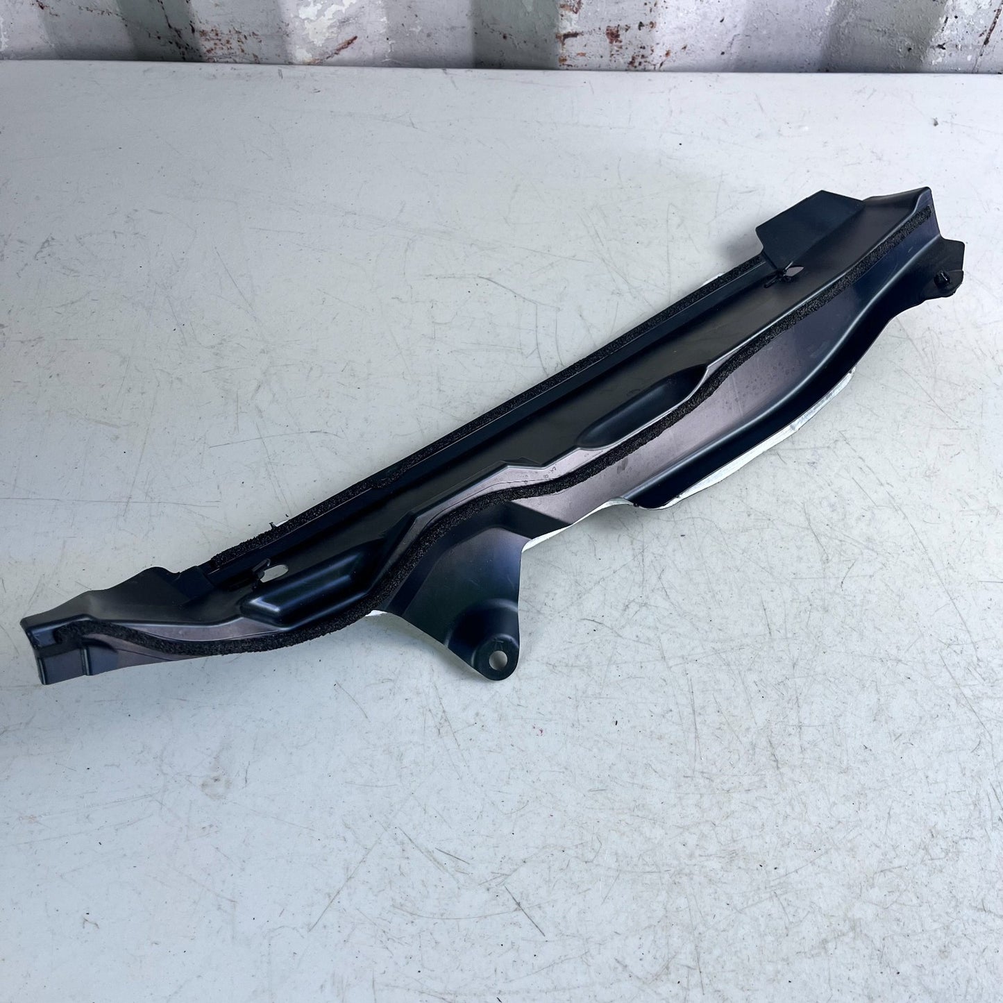 2017-2022 HONDA CR-V FRONT RIGHT PASSENGER SIDE FENDER REARWARD FILLER COVER OEM
