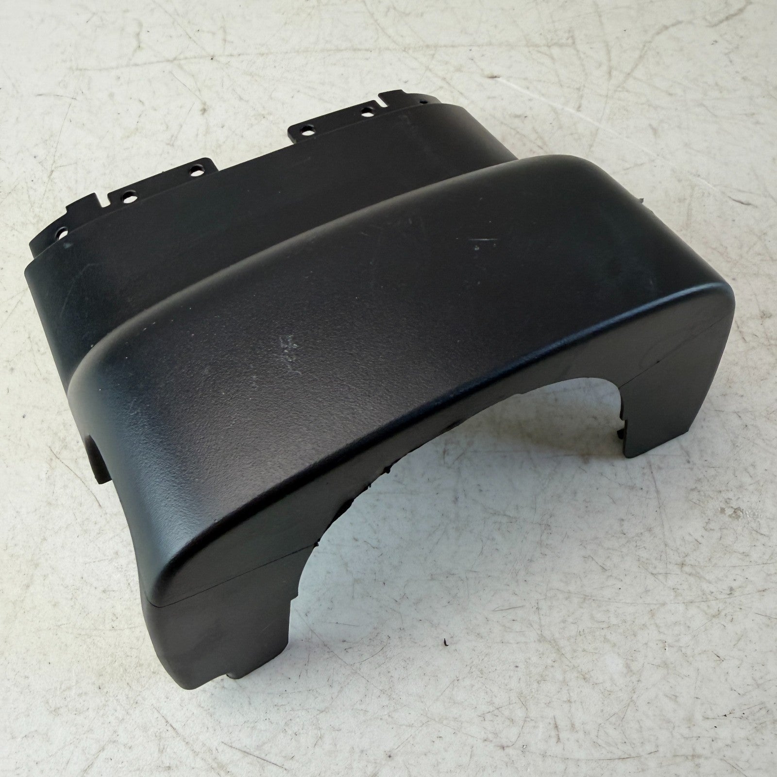 2016-2024 CHEVROLET CAMARO UPPER STEERING WHEEL COLUMN COVER PANEL TRIM 23357338