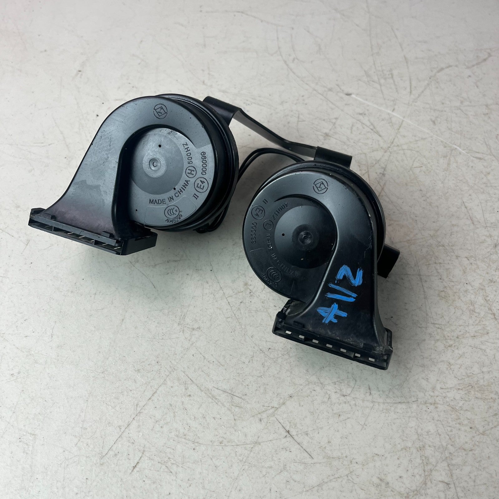 2016-24 CHEVROLET CAMARO LOW & HIGH TONE NOTE PICH HORN ALARM SIREN A045299 OEM
