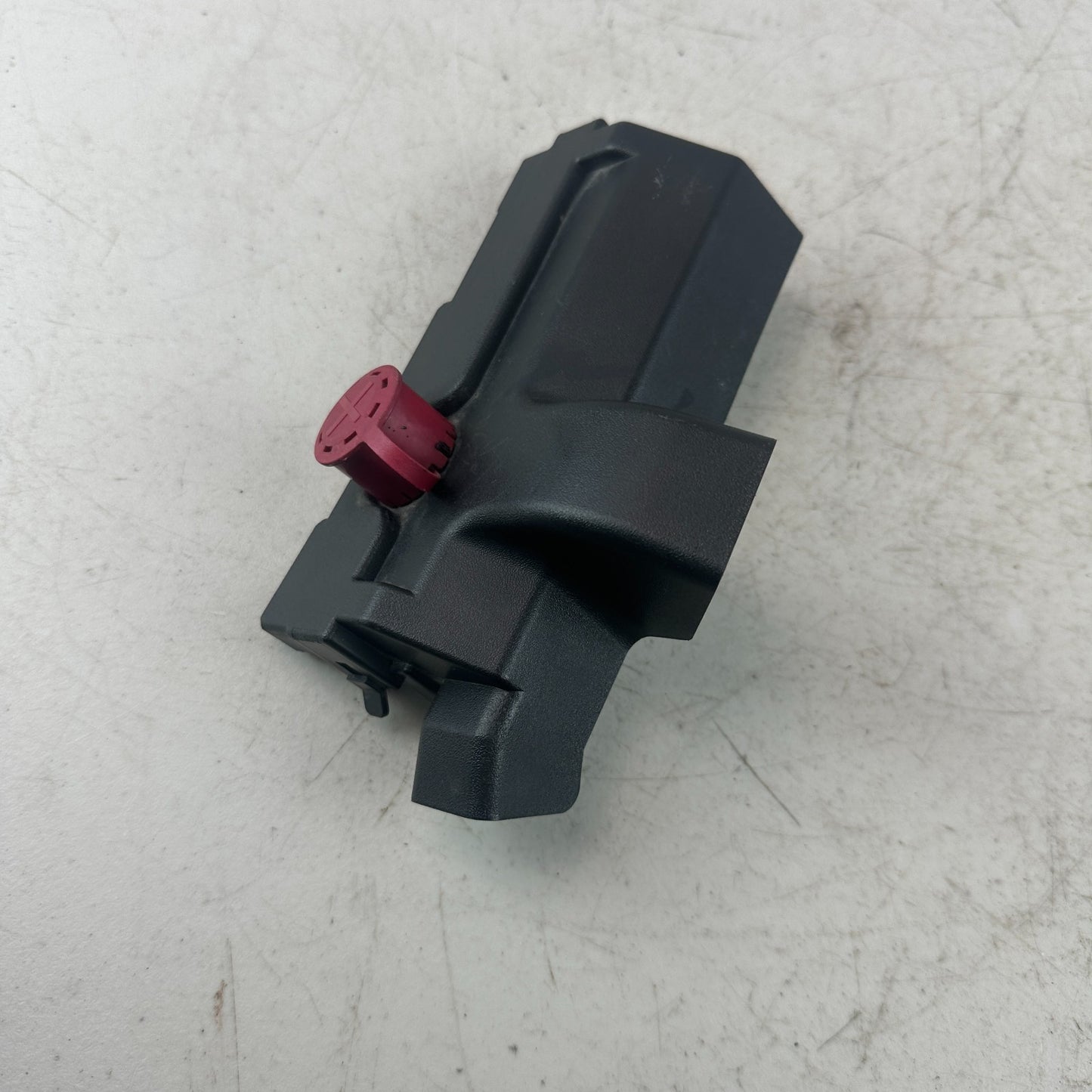 2016-2024 CHEVROLET CAMARO ENGINE COMPARTMENT FUSE BOX TOP COVER 7171-4565 OEM