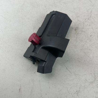 2016-2024 CHEVROLET CAMARO ENGINE COMPARTMENT FUSE BOX TOP COVER 7171-4565 OEM