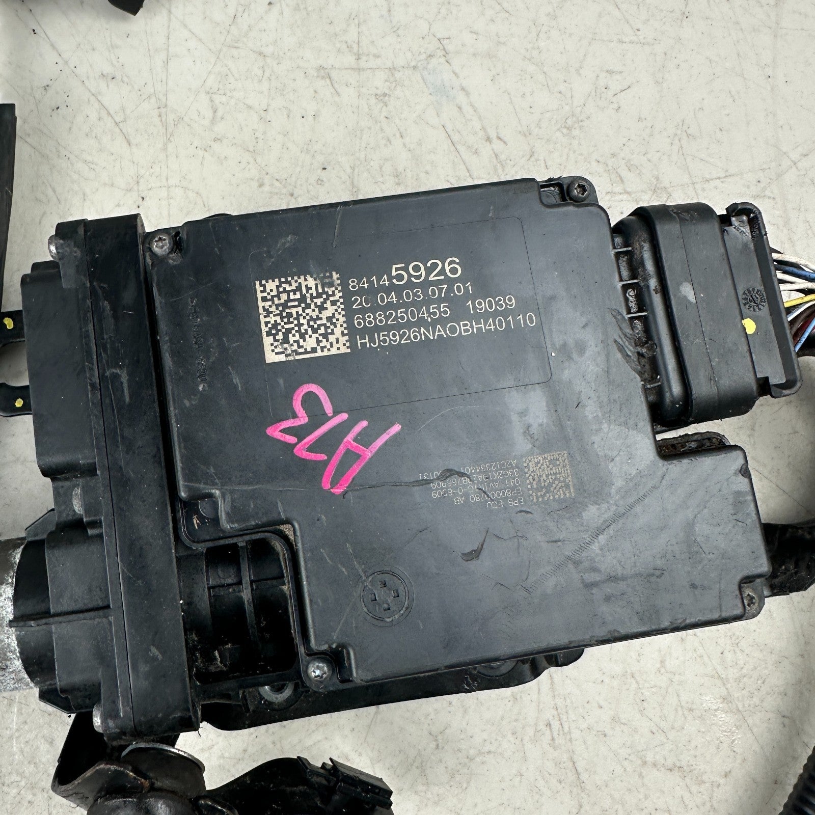 2014-2019 CHEVROLET CORVETTE C7 ELECTRONIC PARKING BRAKE CONTROL ACTUATOR OEM
