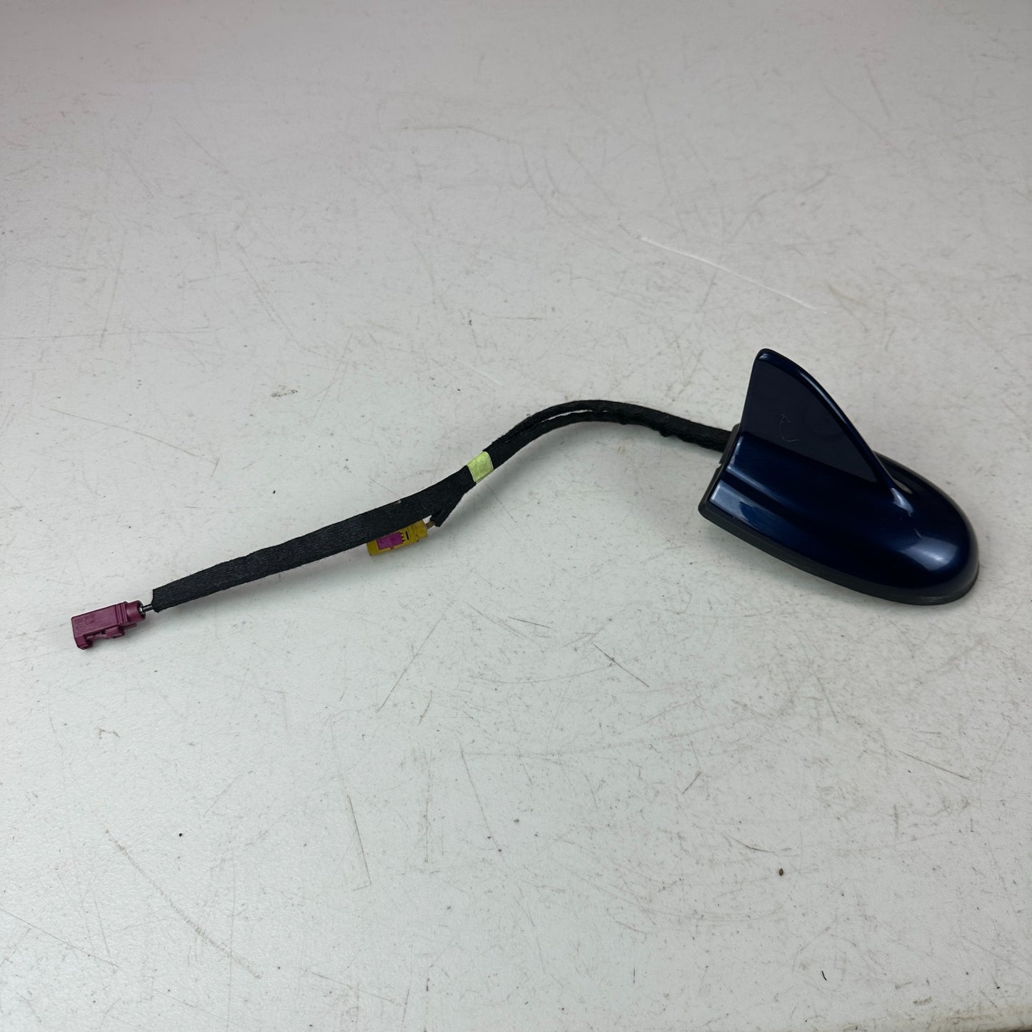 2015-2017 DODGE CHALLENGER EXTERIOR ROOF UPPER SHARK FIN ANTENNA P5NU67KBXAC OEM