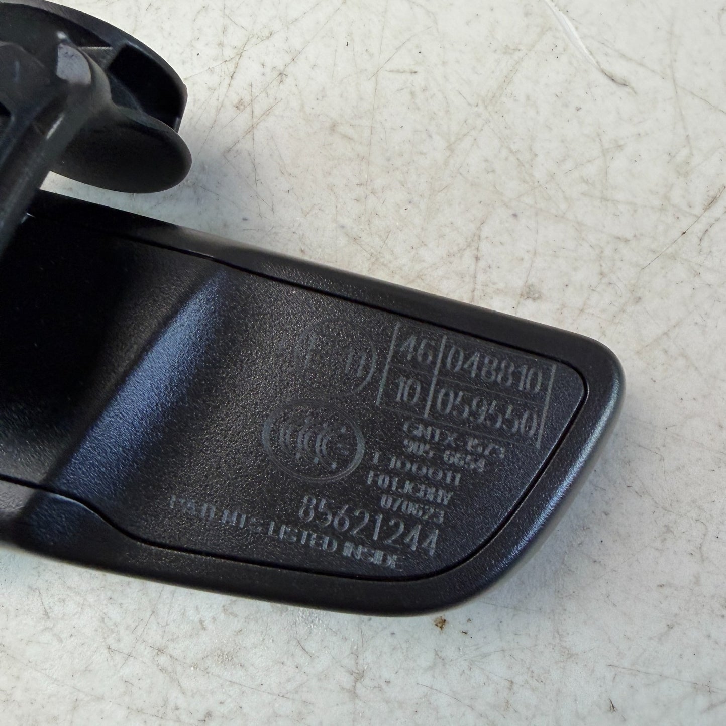 16-24 CHEVROLET CAMARO FRONT WINDSHIELD INTERIOR REAR VIEW MIRROR 85621244 OEM