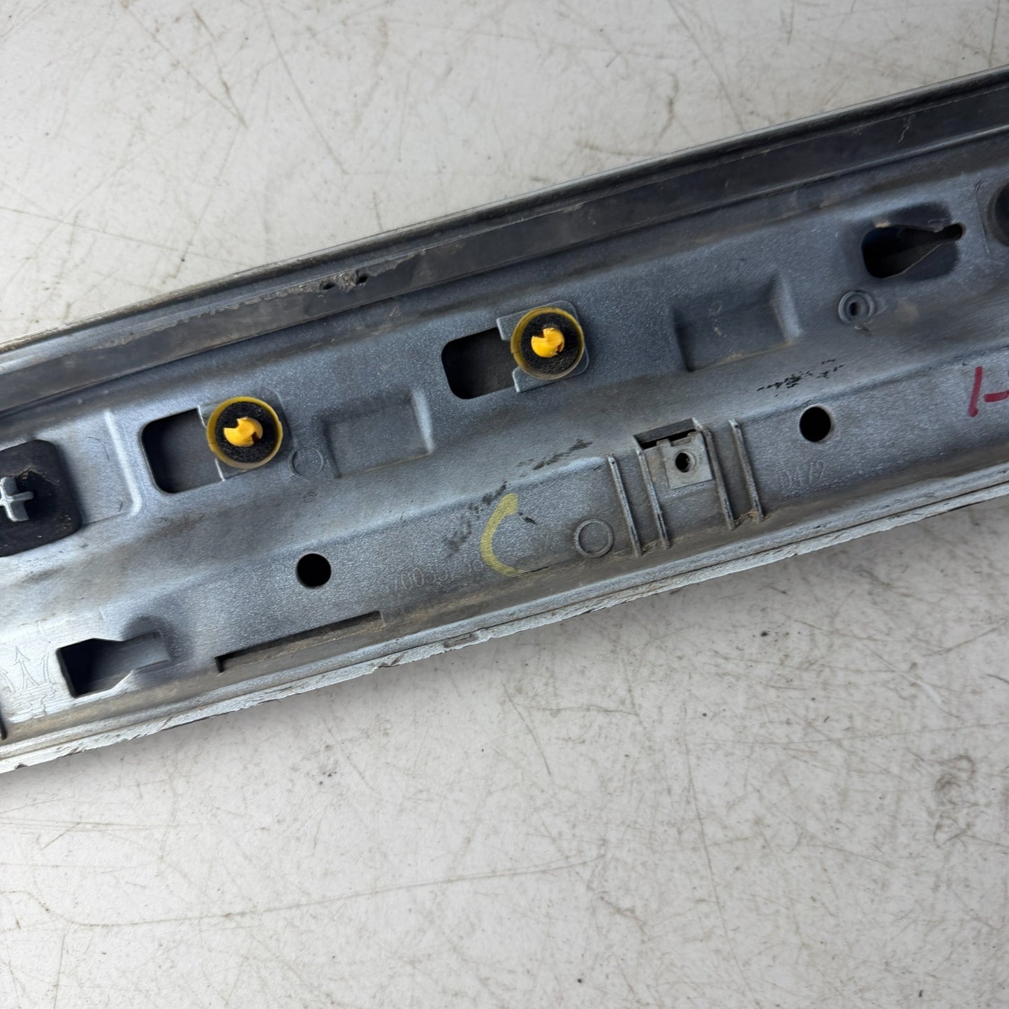 2017-2020 MASERATI LEVANTE REAR LEFT SIDE DOOR LOWER TRIM MOLDING 670035238 OEM