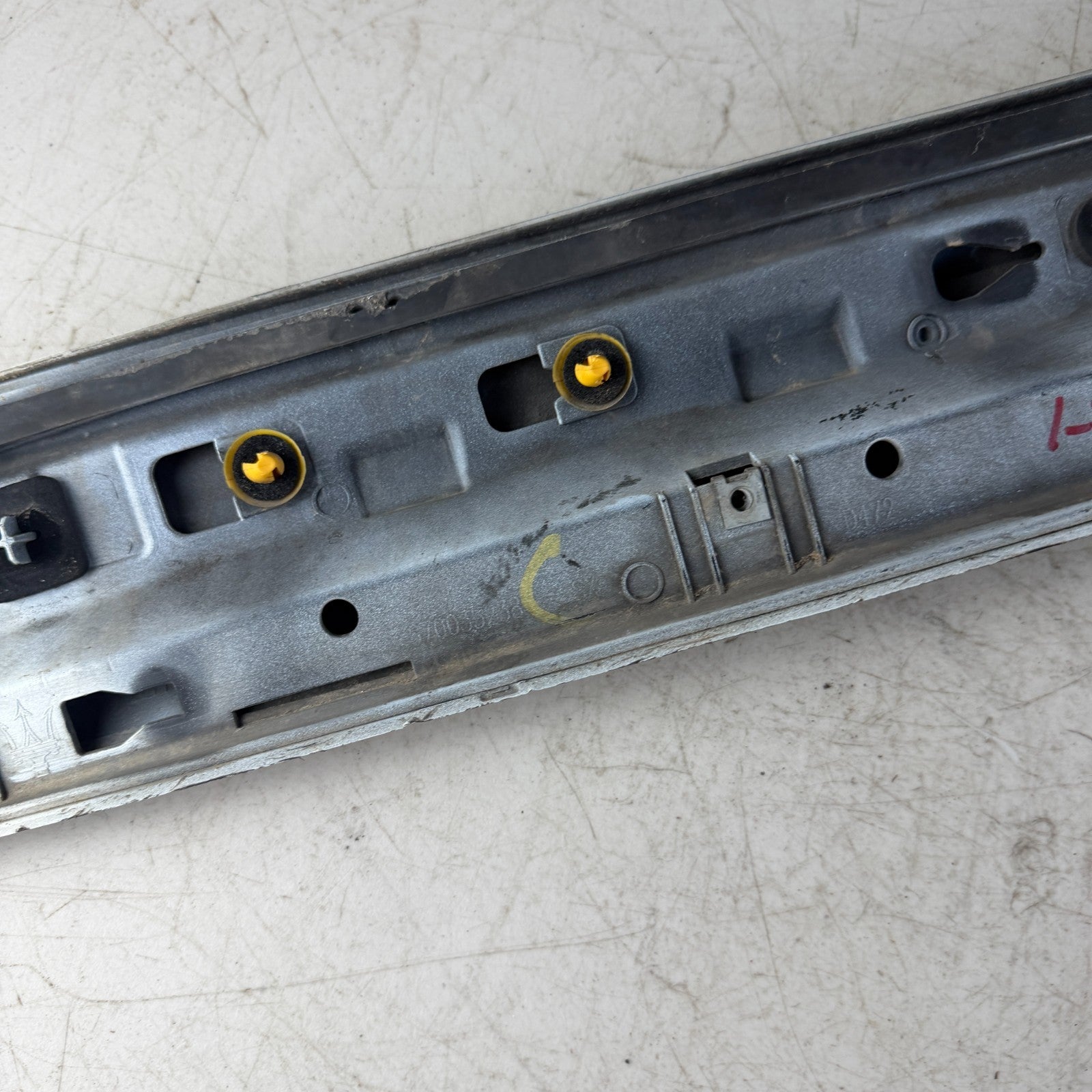 2017-2020 MASERATI LEVANTE REAR LEFT SIDE DOOR LOWER TRIM MOLDING 670035238 OEM